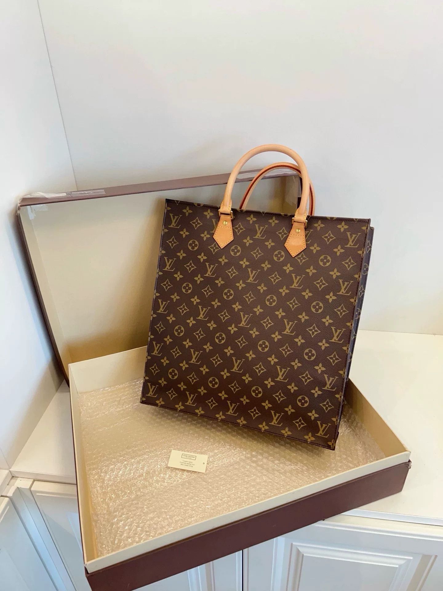 Louis Vuitton Pre-loved Bag Very good condition Size ONE SIZE - 1 Thumbnail