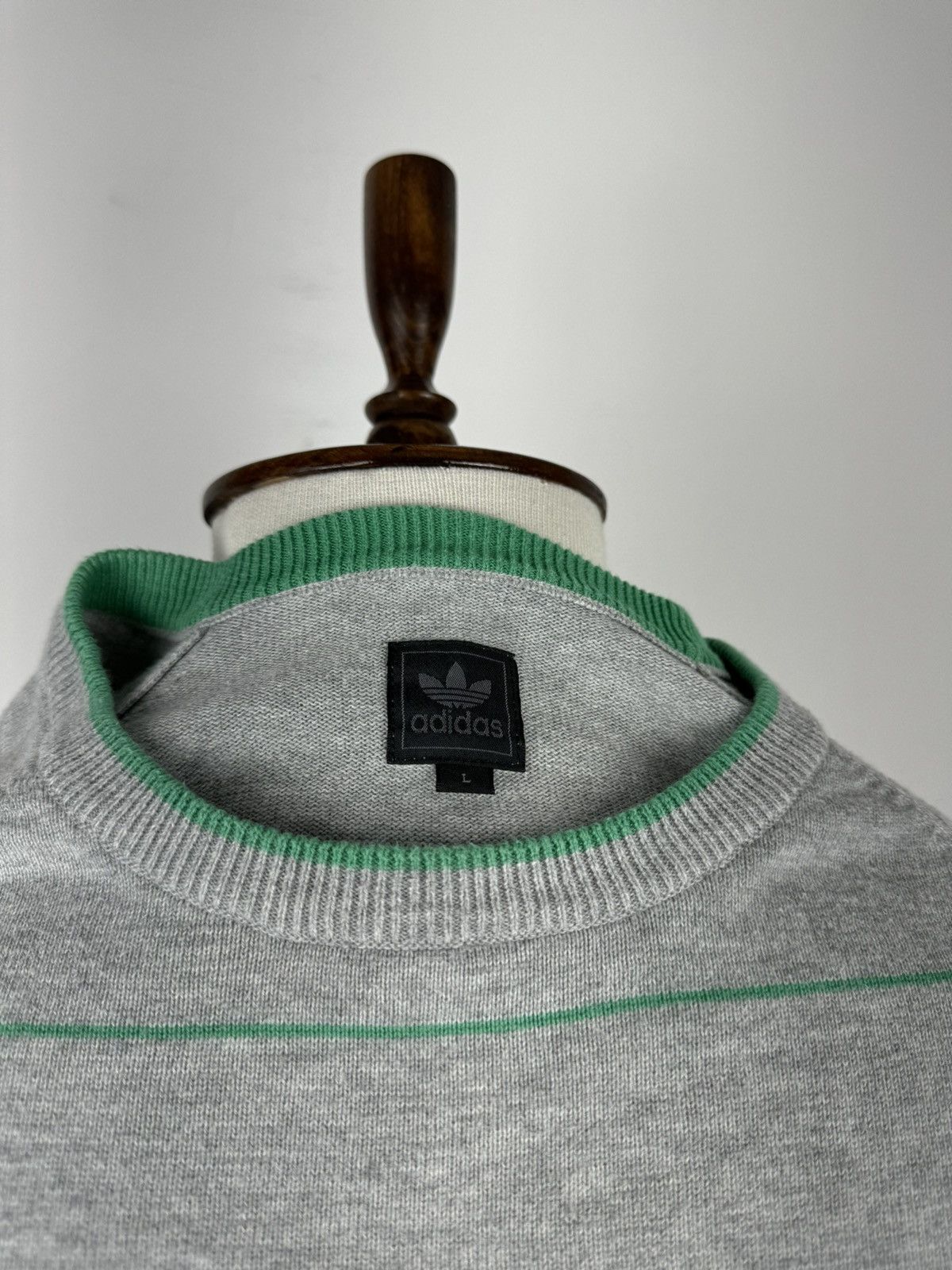 Adidas × Vintage Men’s Vintage Adidas Crew Neck Sweater size L Size US L / EU 52-54 / 3 - 5 Thumbnail