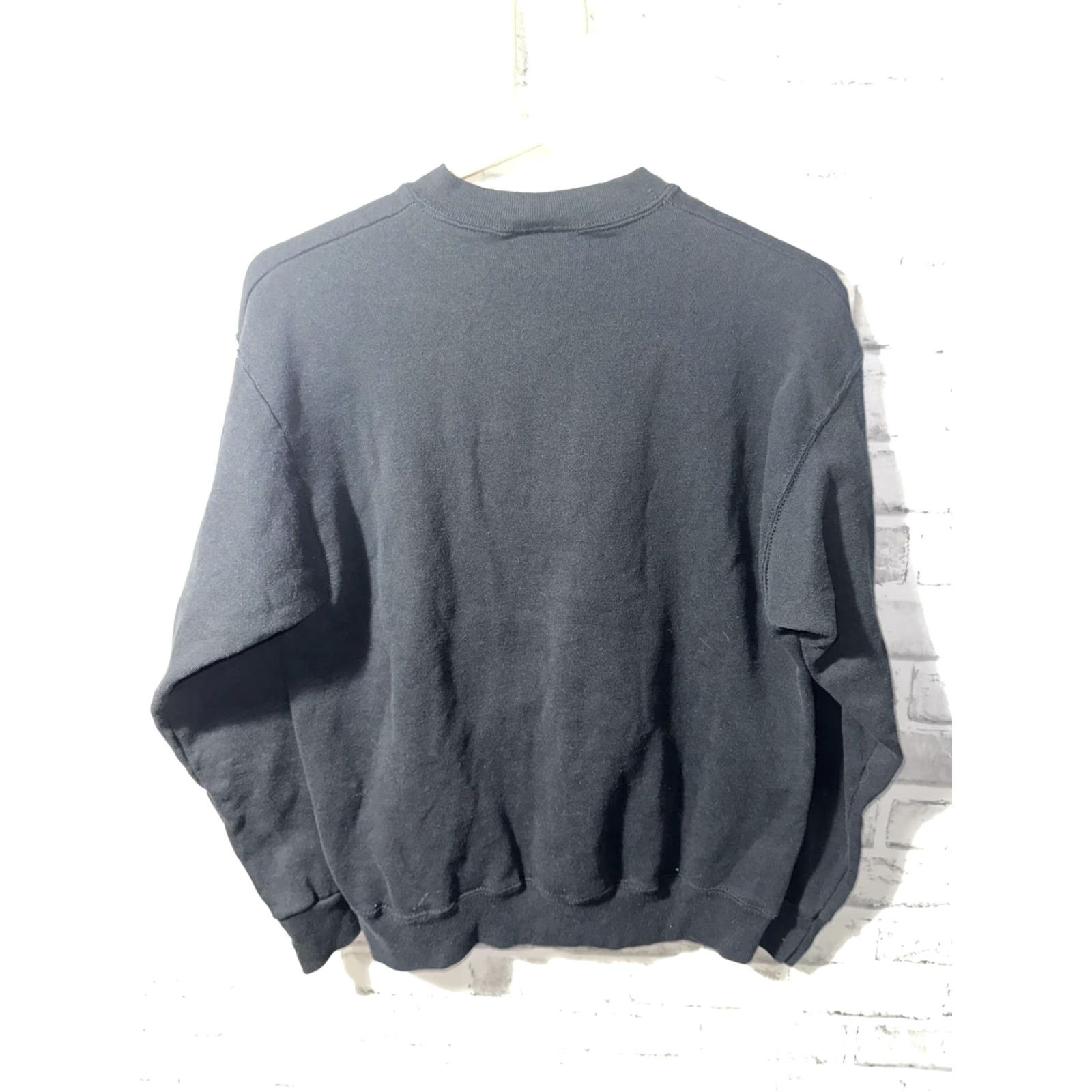 Velva Sheen VINTAGE Velva Sheen Mickey Mouse Sweatshirt Men's Size M Black Pullover USA Theme Size US M / EU 48-50 / 2 - 5 Thumbnail