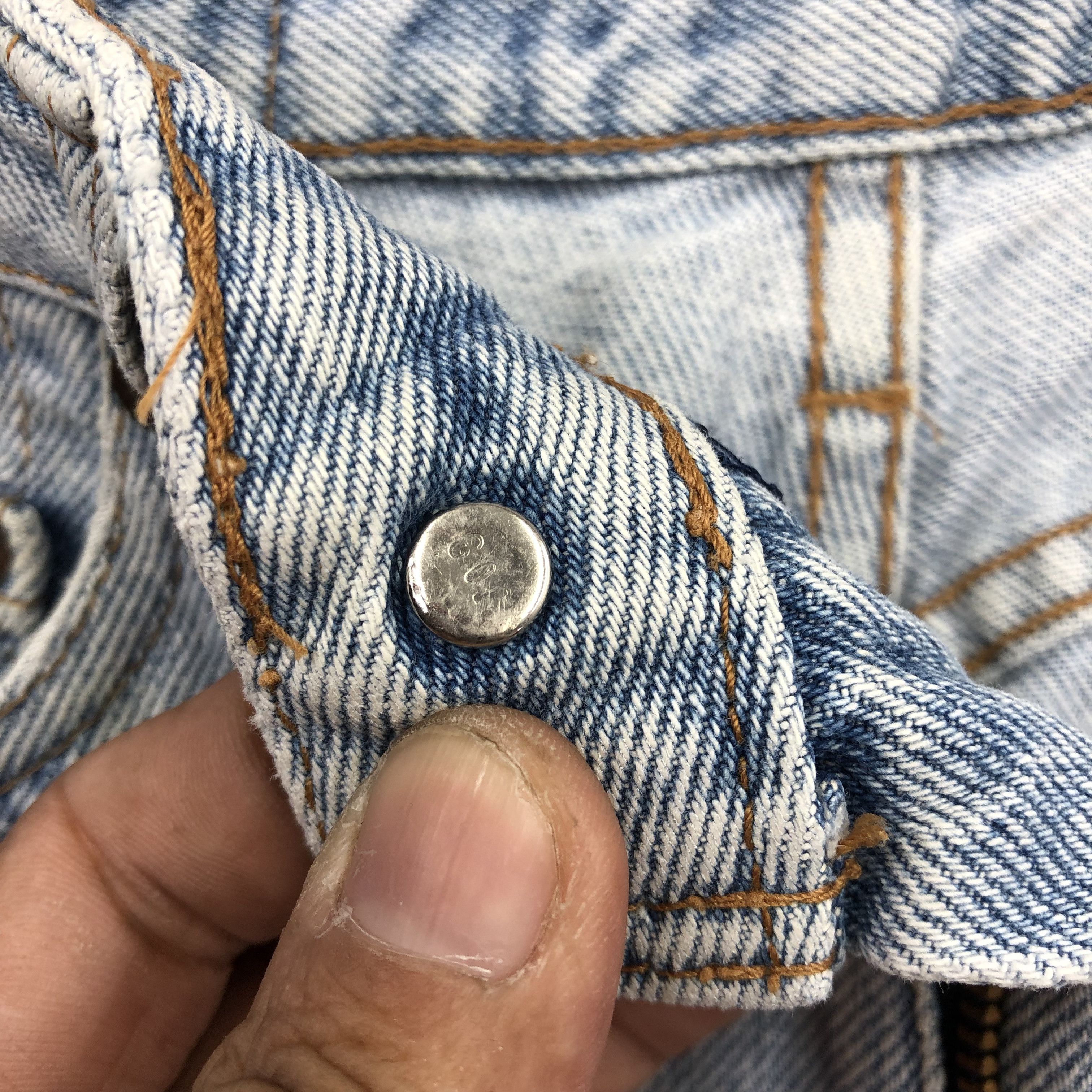Levi's Vintage Levi's 606 Light Wash Jeans Levis Sun Faded Denim Size 24" / US 00 / IT 34 - 7 Thumbnail