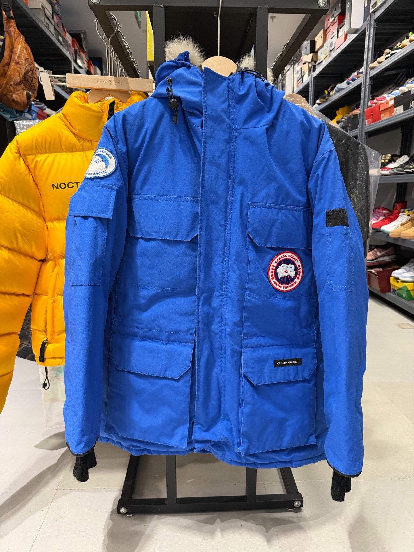 Canada Goose Canada Goose Blue Expedition Down Jacket Size US M / EU 48-50 / 2 - 1 Thumbnail