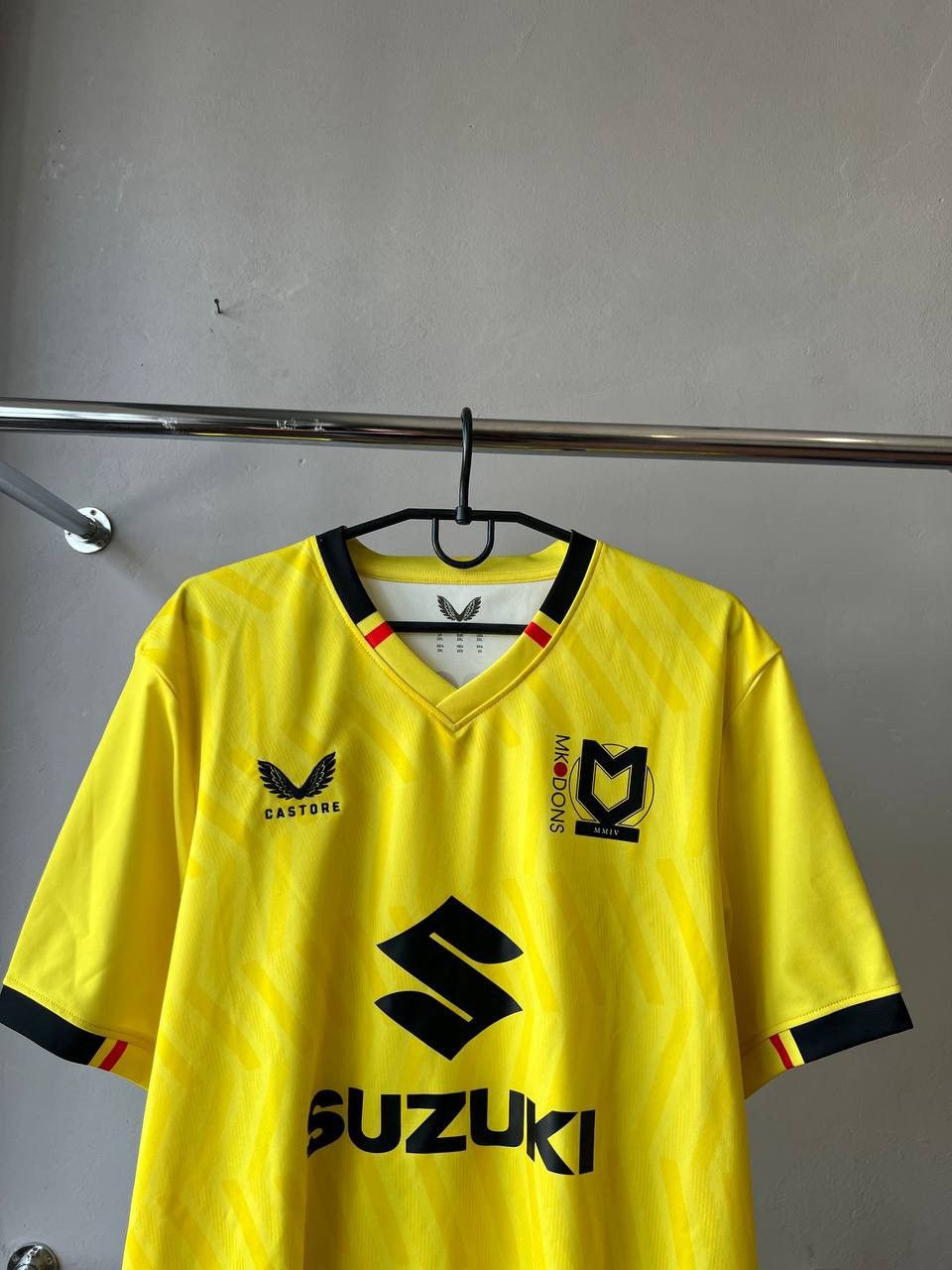 Castore 2023 MK DONS GOALKEEPER 2 SOCCER JERSEY FOOTBALL SHIRT XXL Size US XXL / EU 58 / 5 - 3 Thumbnail