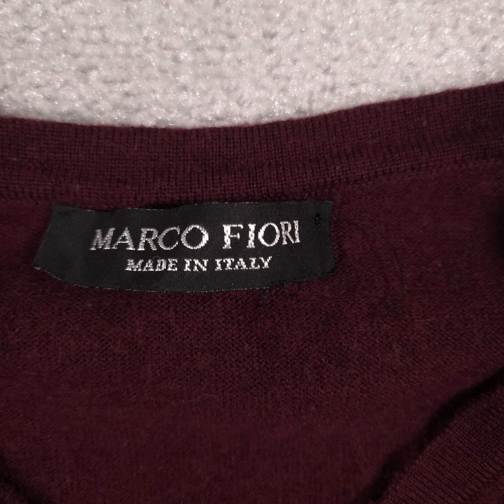 Vintage Marco Fiori Sweater Vest Mens Large Red V Neck Knit Pullover Made In Italy Size US L / EU 52-54 / 3 - 4 Thumbnail