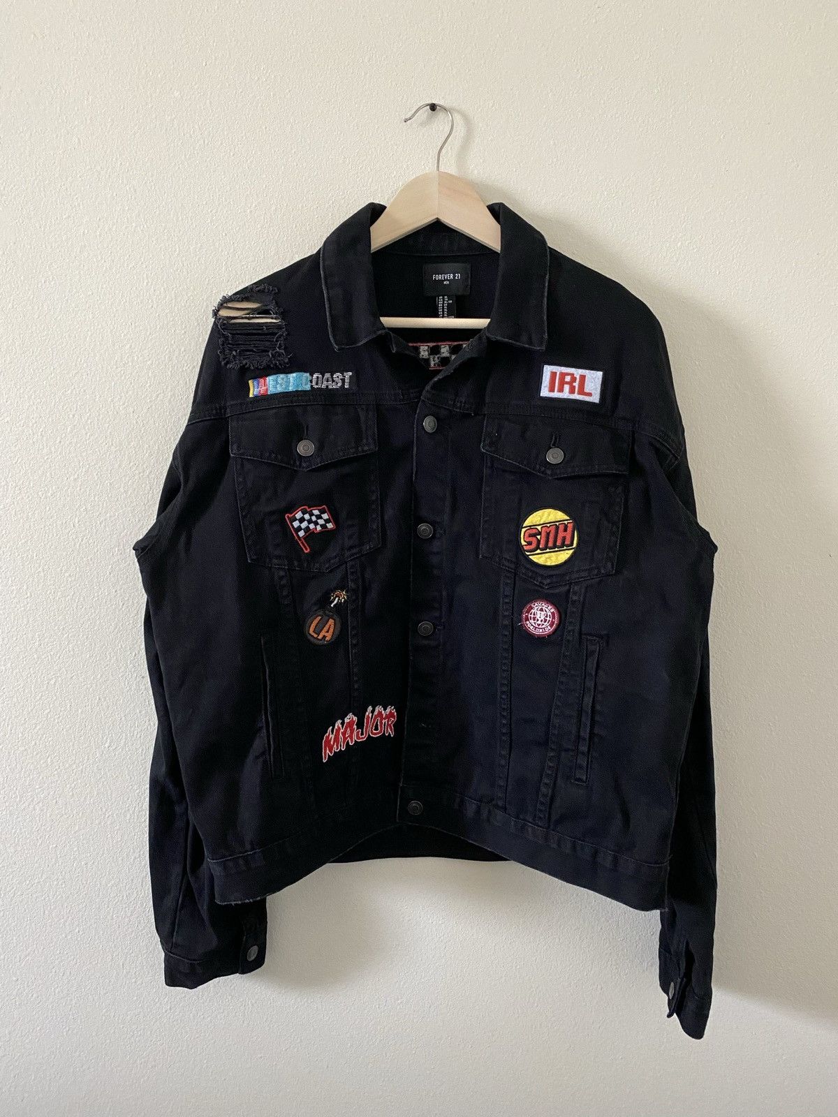 Forever 21 Forever 21 Multi-Patch and Embroidered Denim Jacket Size US XL / EU 56 / 4 - 1 Thumbnail