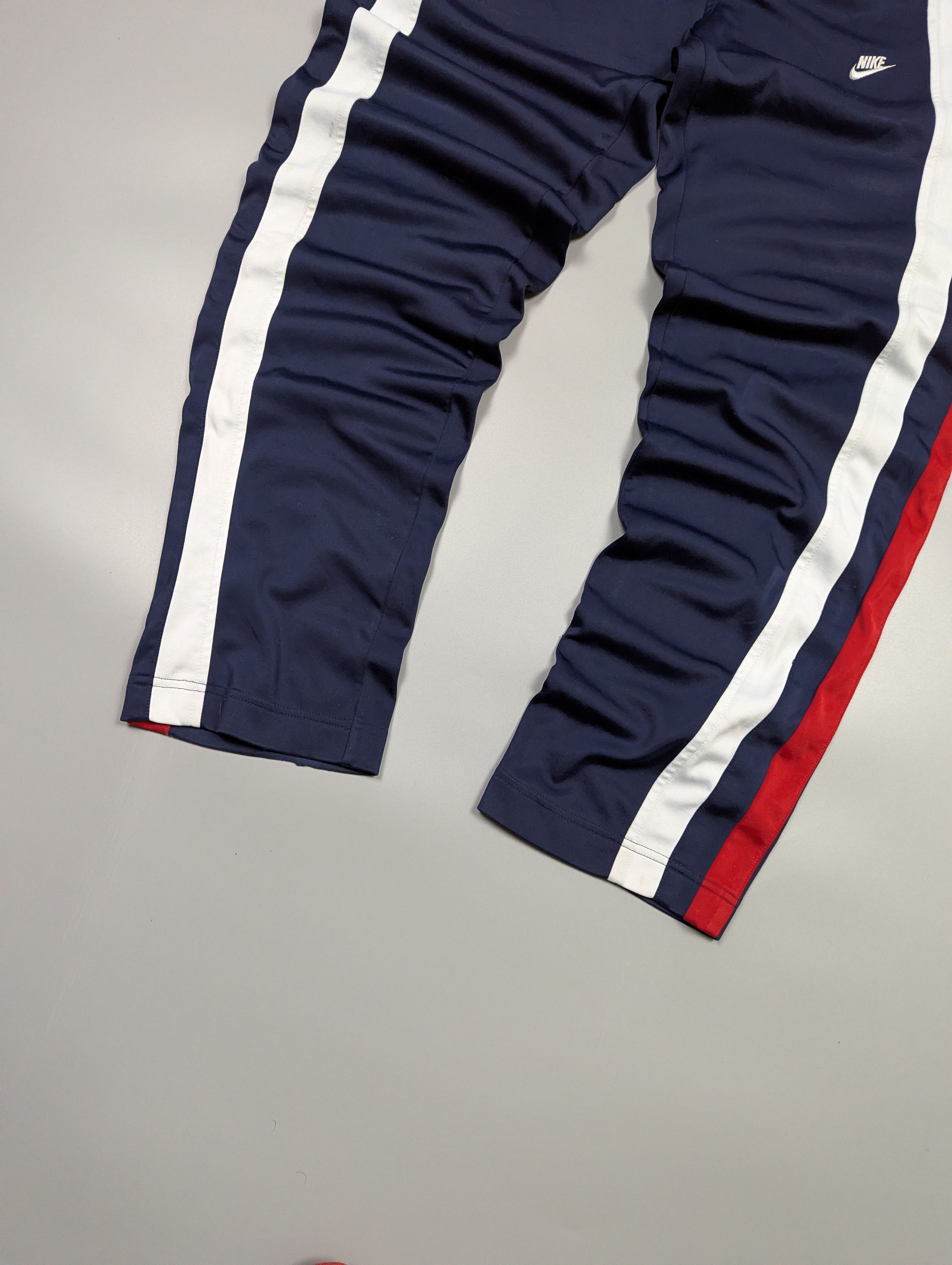 Nike Nike Vintage Sports Dark Blue Track Pants Stripes Size US 32 / EU 48 - 2 Thumbnail