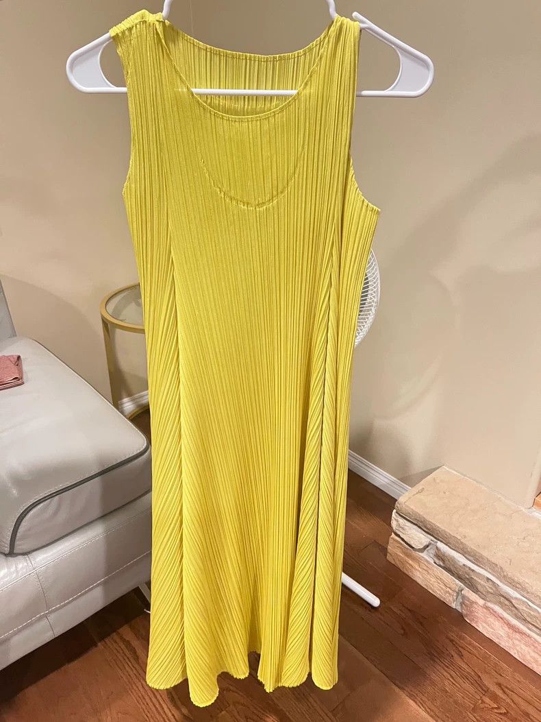 Issey Miyake issey miyake size:1 Yellow dress 2506-Nextarrow Size XXS / US 00 / IT 34 - 3 Thumbnail