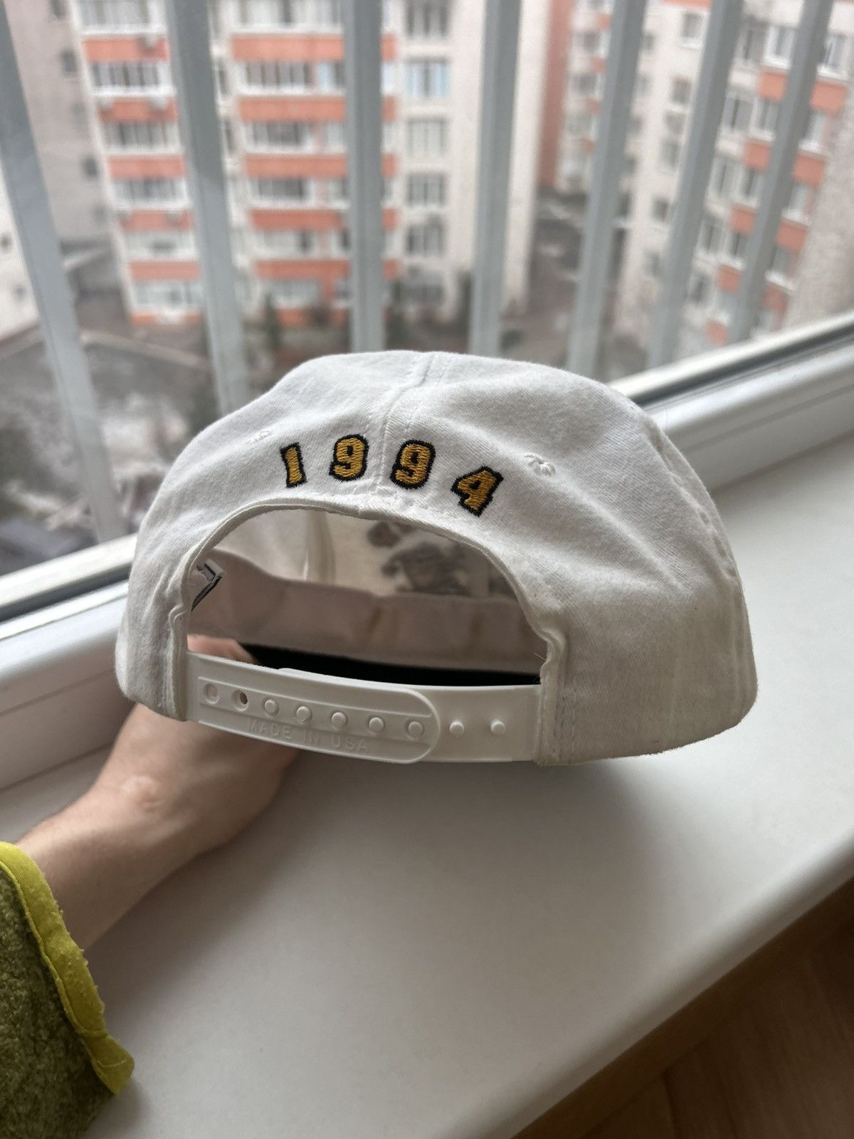 Warner Bros RARE 1994 Looney Tunes USA World Cup Hat Cap Size ONE SIZE - 4 Thumbnail