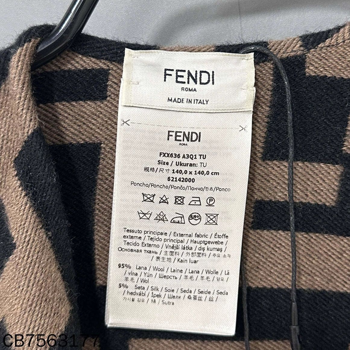 Fendi FENDI FF all over print poncho 140x140cm Size ONE SIZE - 4 Thumbnail