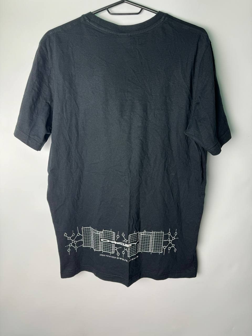 Oakley Vintage streetwear Y2K sportswear Oakley T-shirt Size US M / EU 48-50 / 2 - 2 Thumbnail
