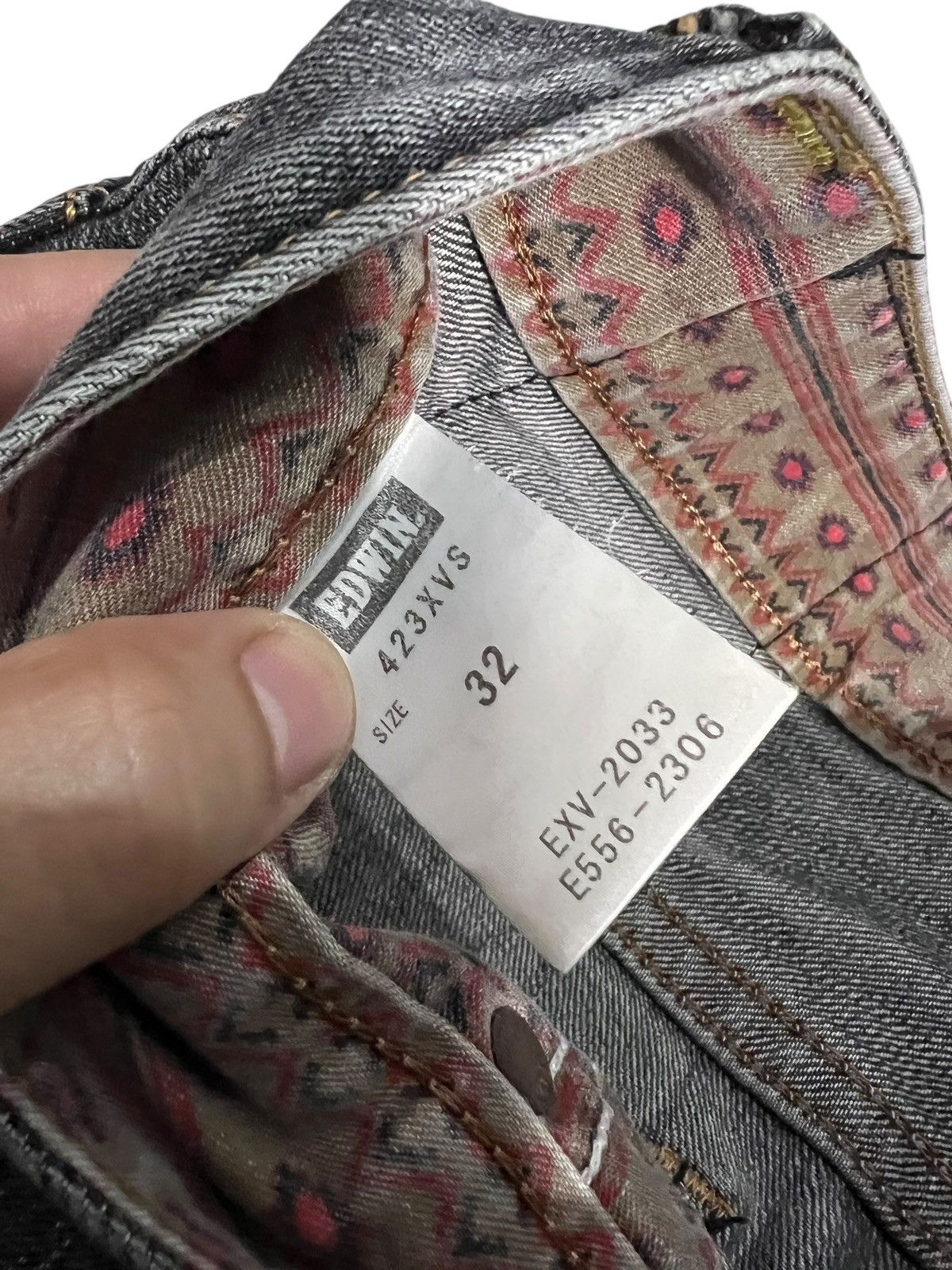 Edwin Flare Jean Edwin Exclusive Vintage XV Navajo Faded Distress Size US 33 - 20 Thumbnail