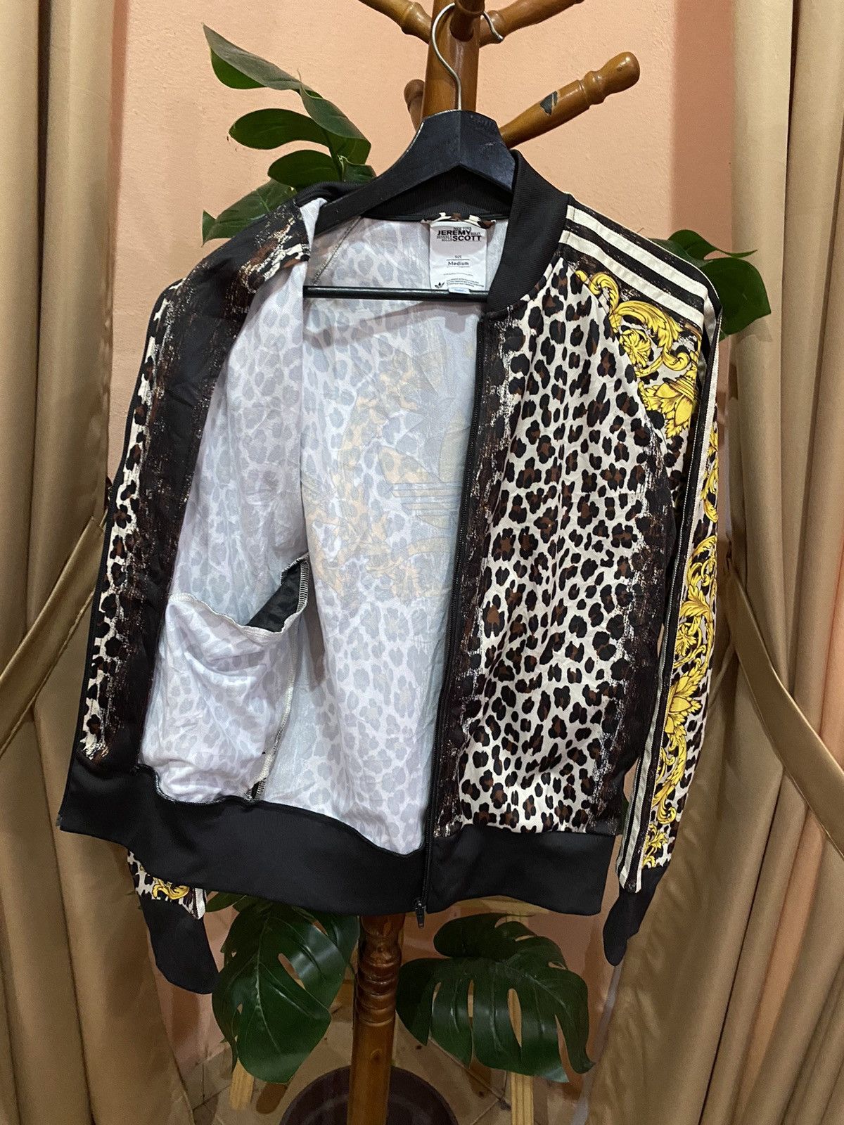 Adidas × Jeremy Scott Adidas Jeremy Scott Leopard Print Baroque Jacket - Unisex Size US S / EU 44-46 / 1 - 13 Thumbnail