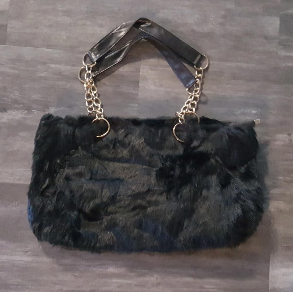 Designer Black Faux Fur Tote w/Chain Size ONE SIZE - 2 Thumbnail