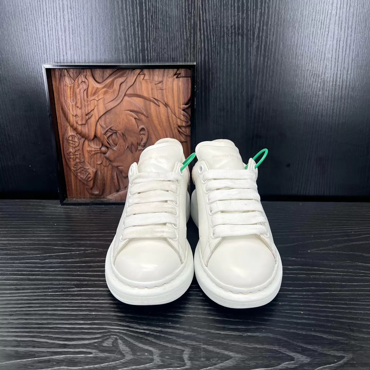 Alexander McQueen McQueen Croc-Embossed White & Pink 36 Size US 5.5 / IT 35.5 - 2 Thumbnail