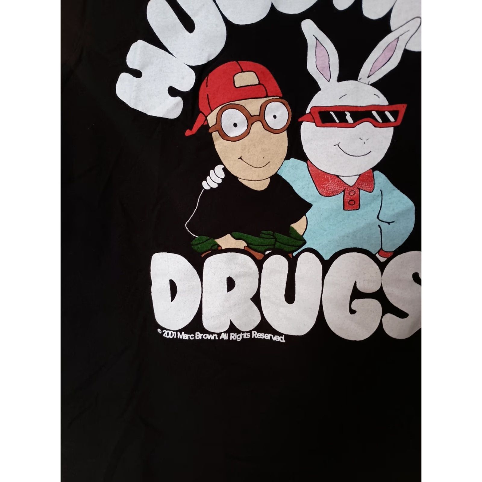 Vintage VINTAGE Arthur Hugs Not Drugs T-shirt Men S Black 90s Cartoon T-Shirt Mens Size US S / EU 44-46 / 1 - 2 Thumbnail