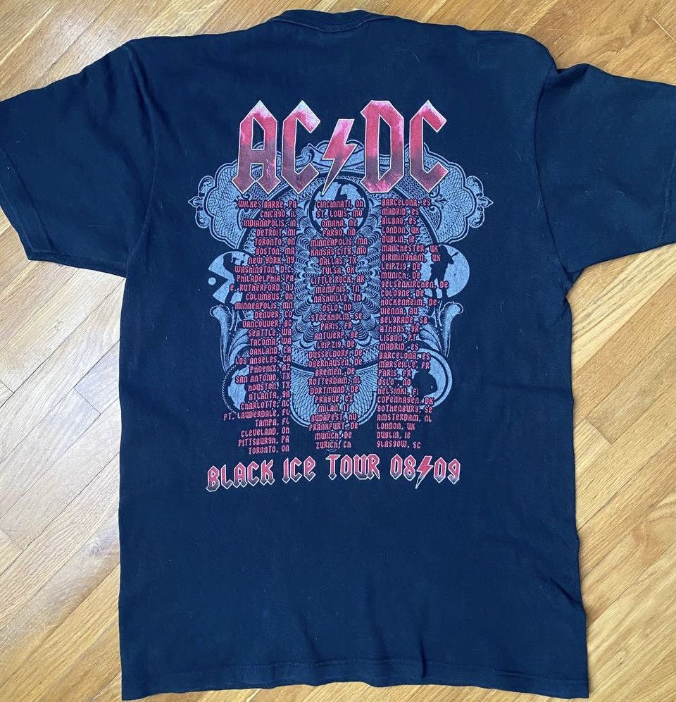 Band Tees Vintage AC/DC starworld Black Ice tour tee Size US S / EU 44-46 / 1 - 2 Thumbnail