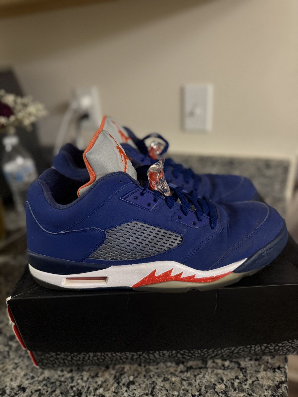 Jordan Brand × Nike Size 12 - Jordan 5 Retro Low Knicks 2016 819171-417 Size US 12 / EU 45 - 13 Thumbnail