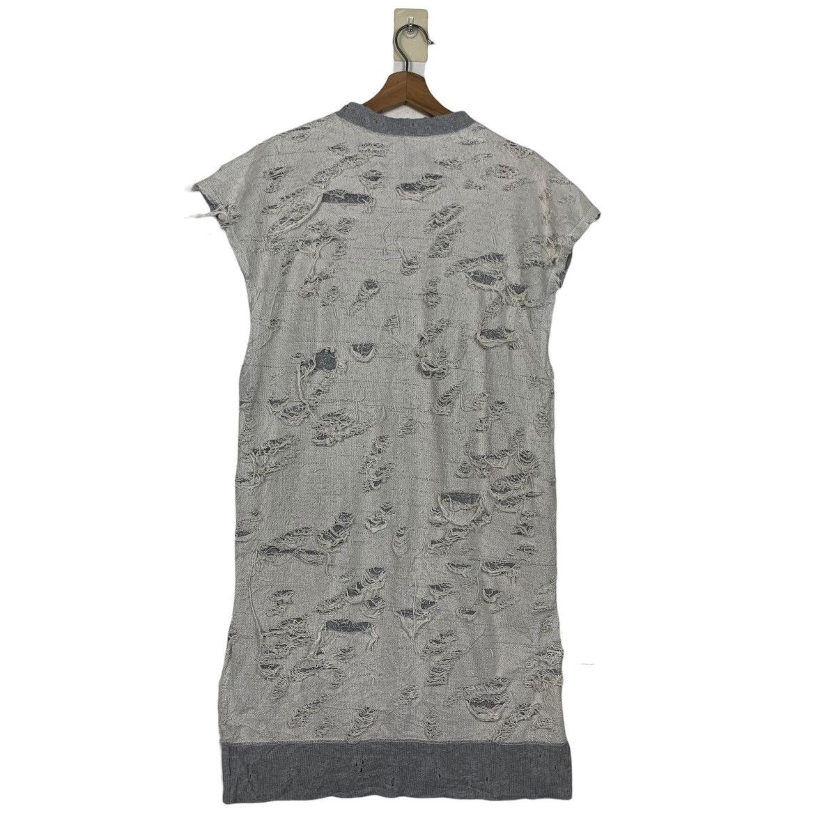 Diesel DIESEL Distressed and Destroy Sleeveless Sweater #3608-C165 Size M / US 6-8 / IT 42-44 - 17 Thumbnail