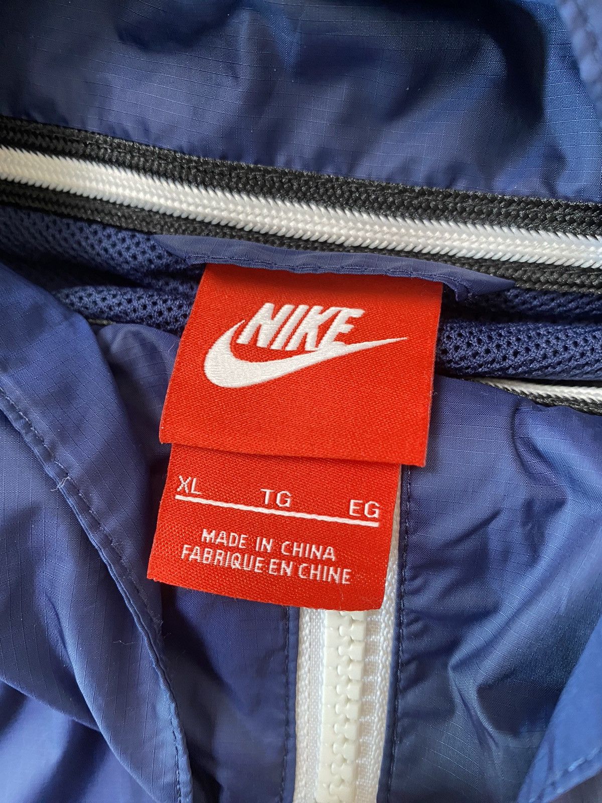 Nike DESCRIPTION Nike x Fragment windbreaker, size XL, blue used Size US XL / EU 56 / 4 - 10 Thumbnail