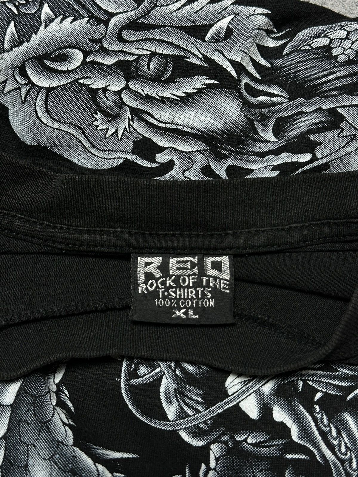 Vintage Vintage REO Rock Dragon Yin Yang Skulls T-Shirt Size US XL / EU 56 / 4 - 12 Thumbnail