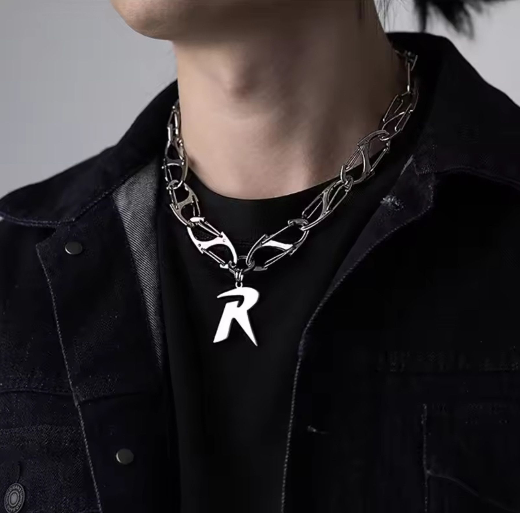 Other R Letter Clavicle Chain Necklace Size ONE SIZE - 2 Thumbnail