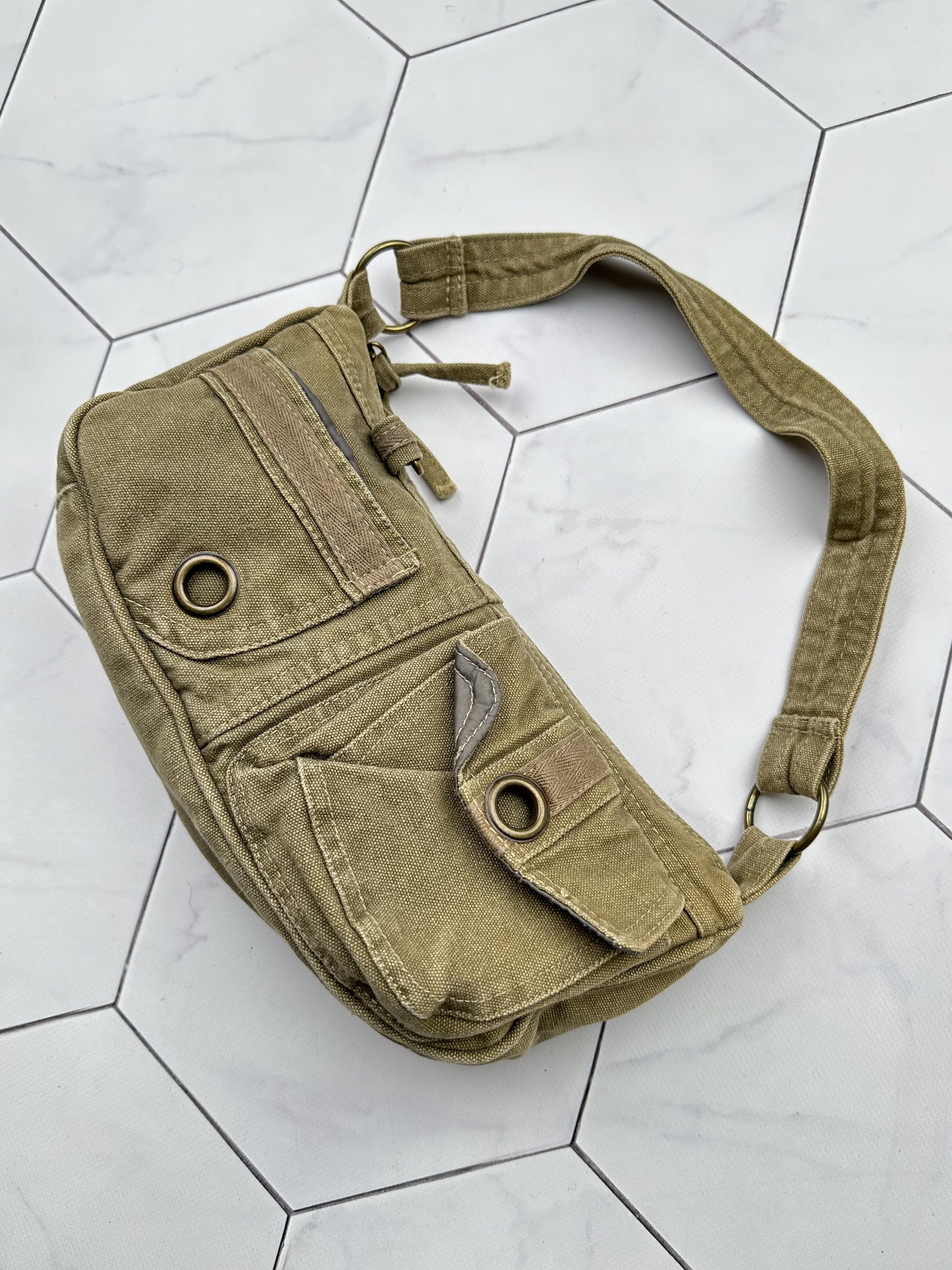 Vintage Vintage Handle Bag (B374)E2 Size ONE SIZE - 1 Thumbnail