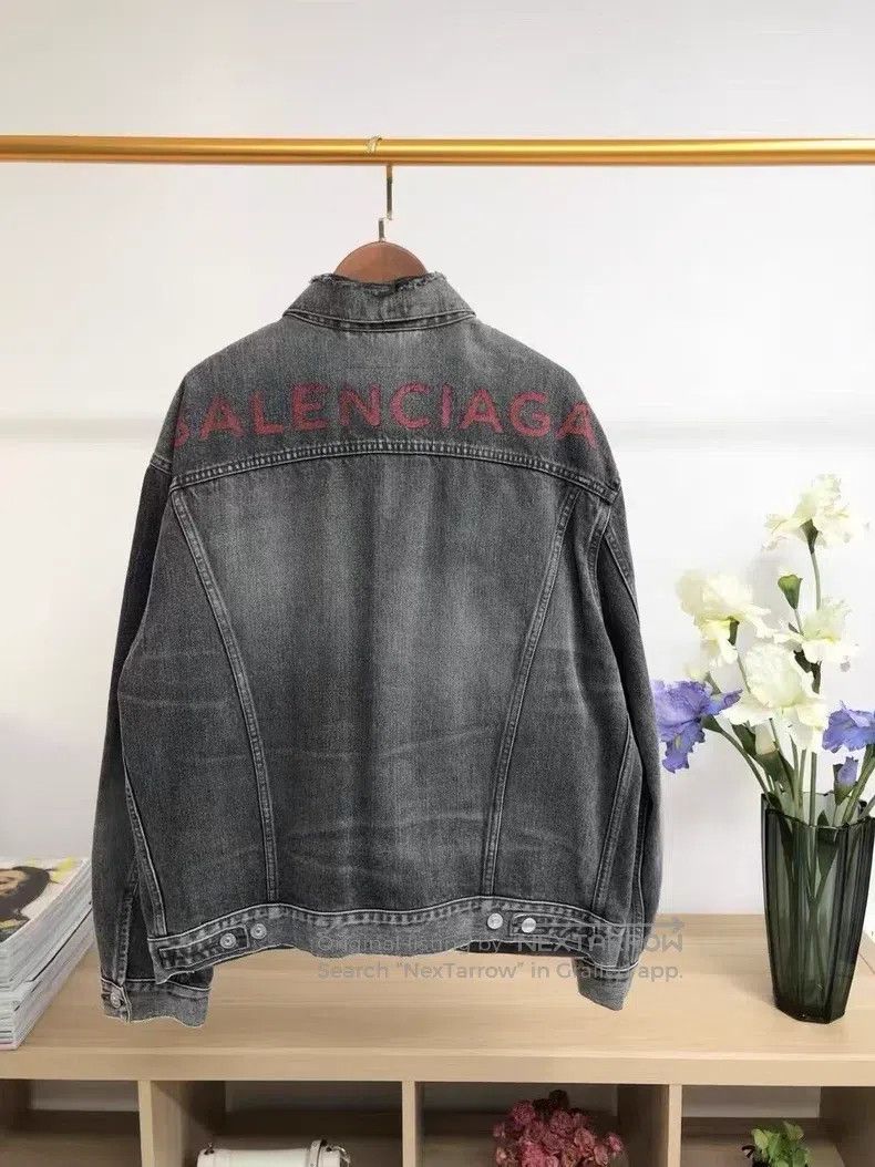 Balenciaga Balenciaga Distressed Logo Denim Jacket Size XXS / US 00 / IT 34 - 2 Thumbnail