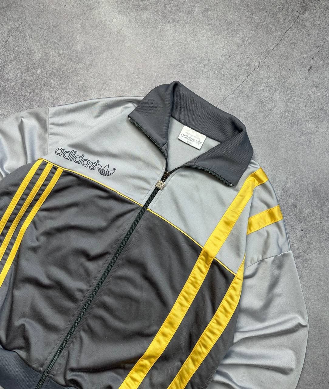 Adidas Vintage Adidas Track Jacket, Size L – Classic Zip-Up Style Size US L / EU 52-54 / 3 - 2 Thumbnail