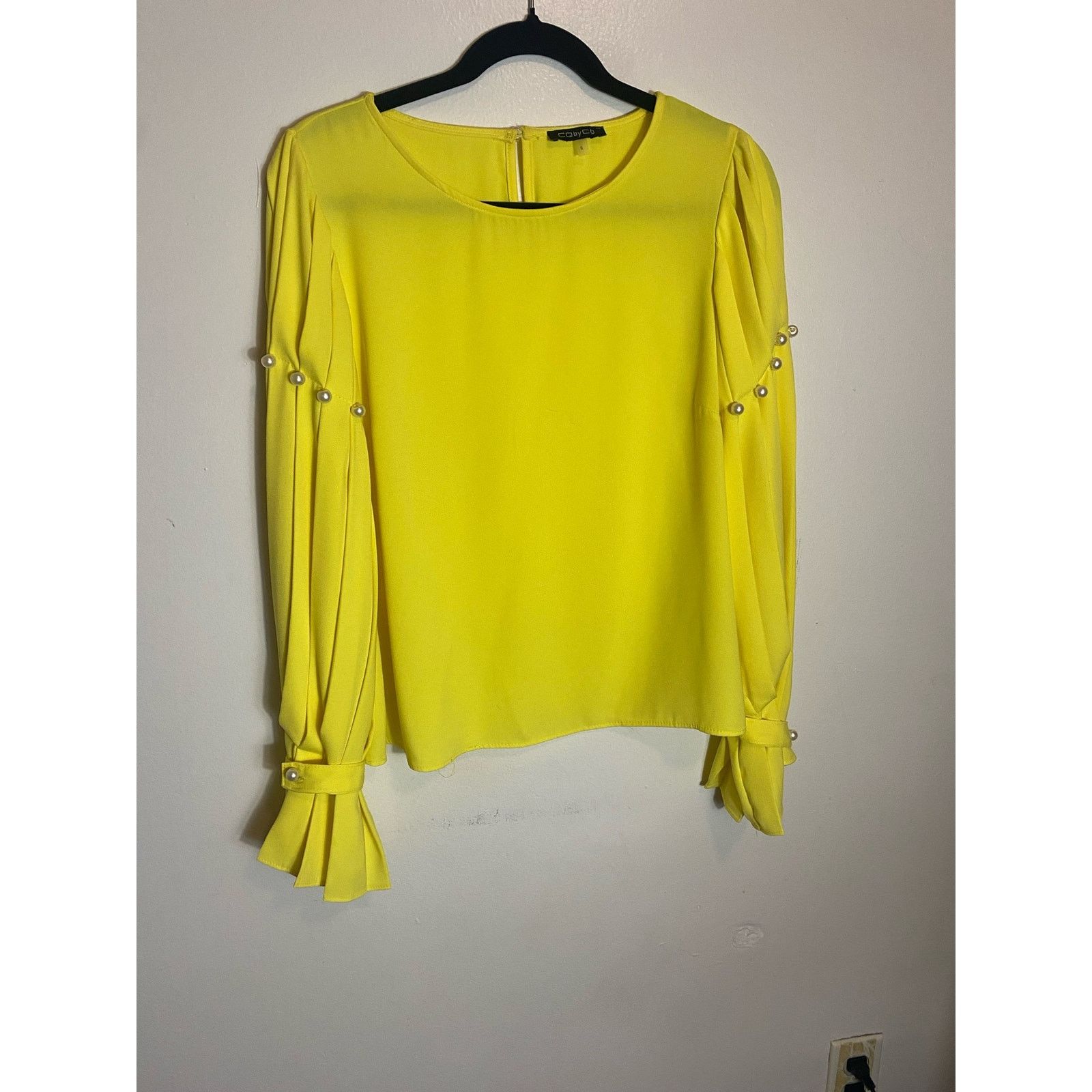 & Other Stories Elegant yellow shirt with pleated sleeves size small by CQ Size S / US 4 / IT 40 - 1 Thumbnail