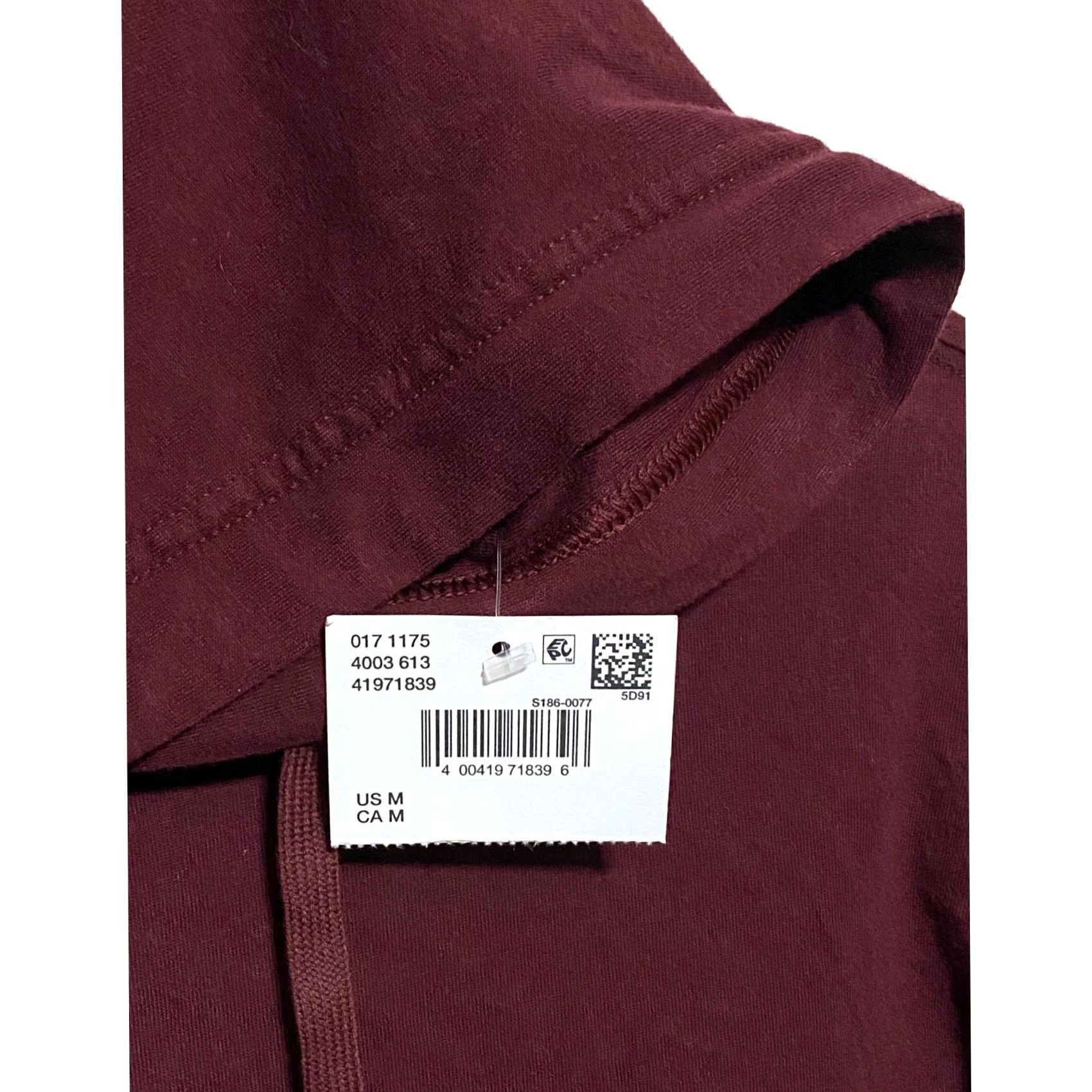 American Eagle Outfitters VINTAGE American Eagle Hoodie Sweatshirt Mens M Red Cozy Comfort NWT Size US M / EU 48-50 / 2 - 6 Thumbnail