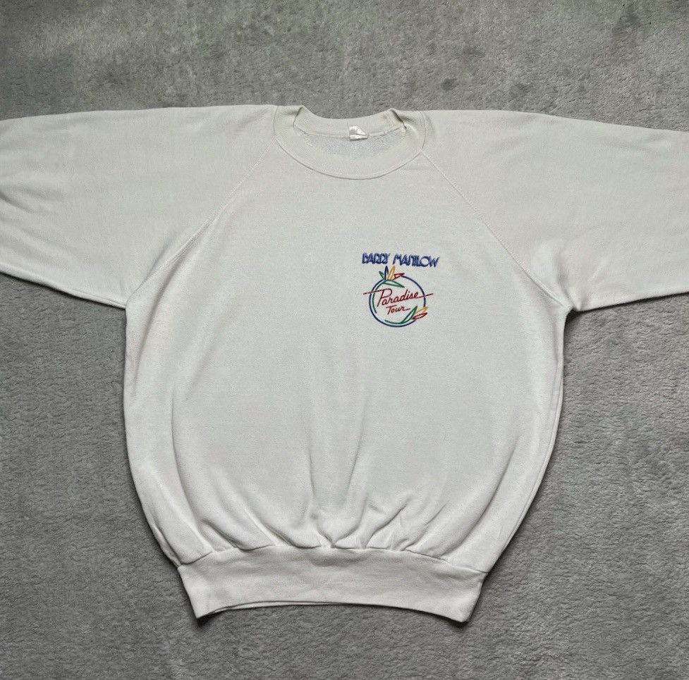 Band Tees Vintage White Crewneck Sweatshirt Barry Manilow Paradise Size US L / EU 52-54 / 3 - 2 Thumbnail