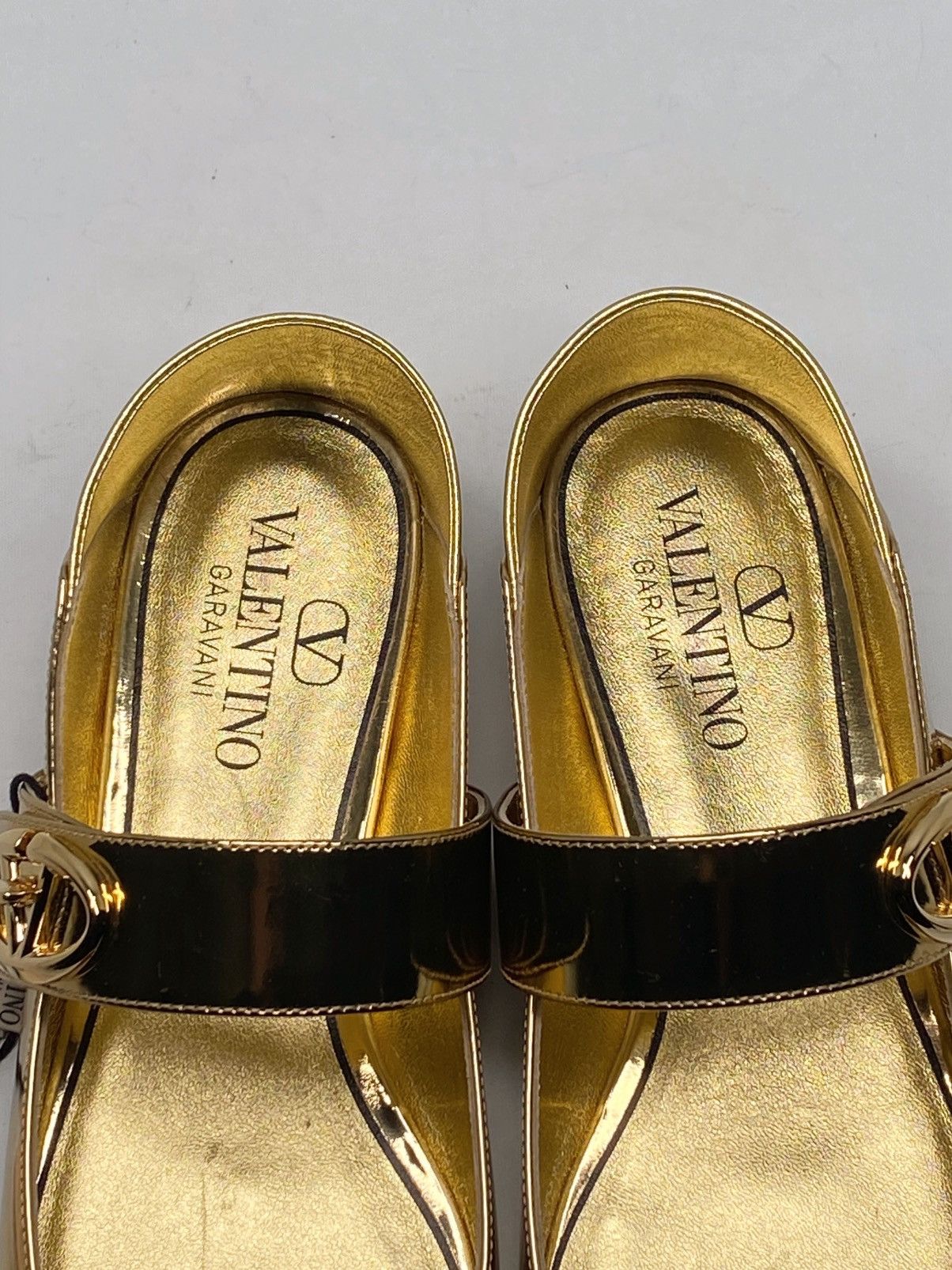 Valentino Valentino Garavani VLogo Mary-Jane ballerina shoes size 36 Size US 6 / IT 36 - 14 Thumbnail