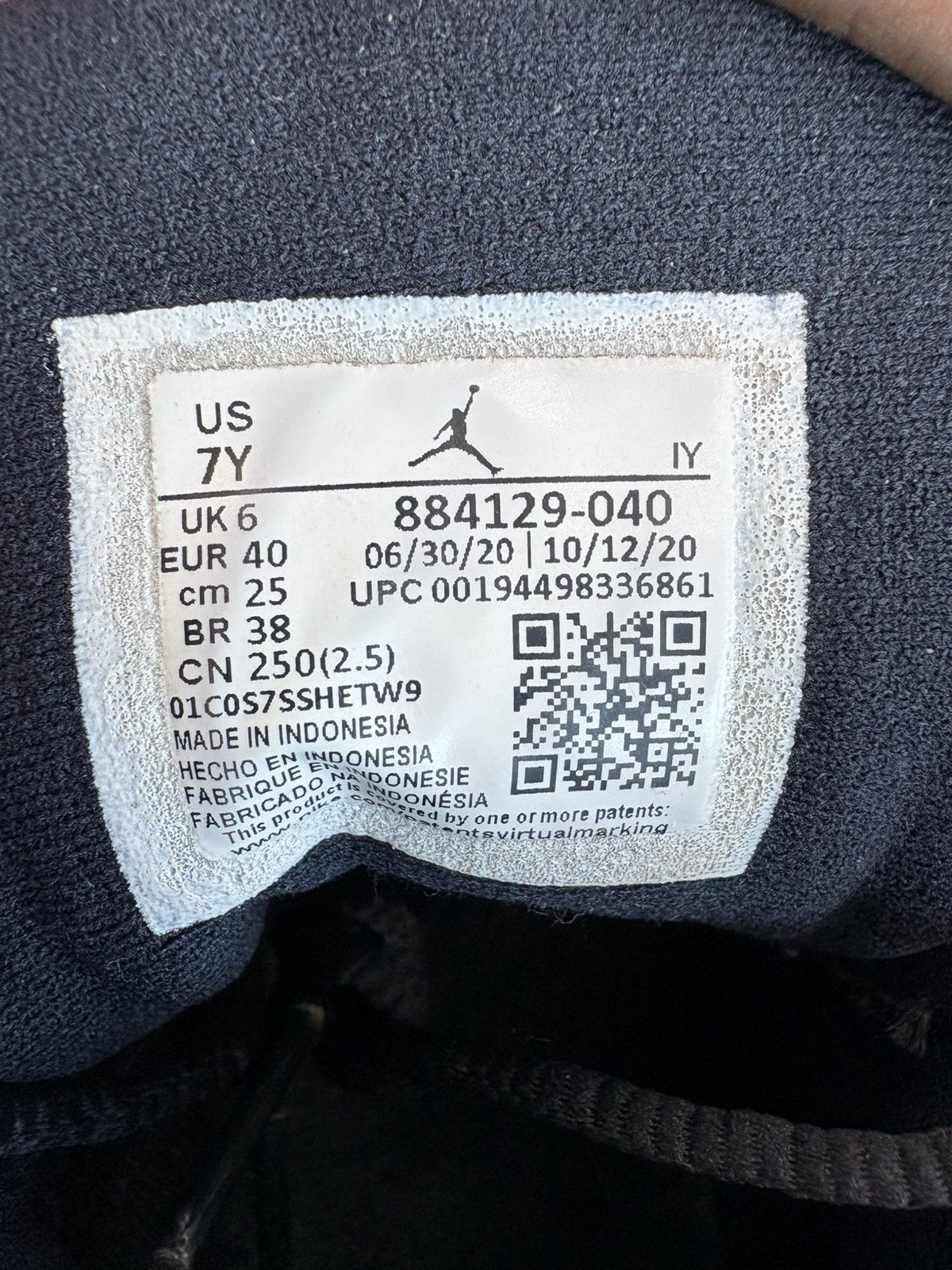 Jordan Brand Air Jordan 13 Retro “Black Hyper Royal” (GS) **PRE-OWNED** Size US 7 / EU 40 - 7 Thumbnail