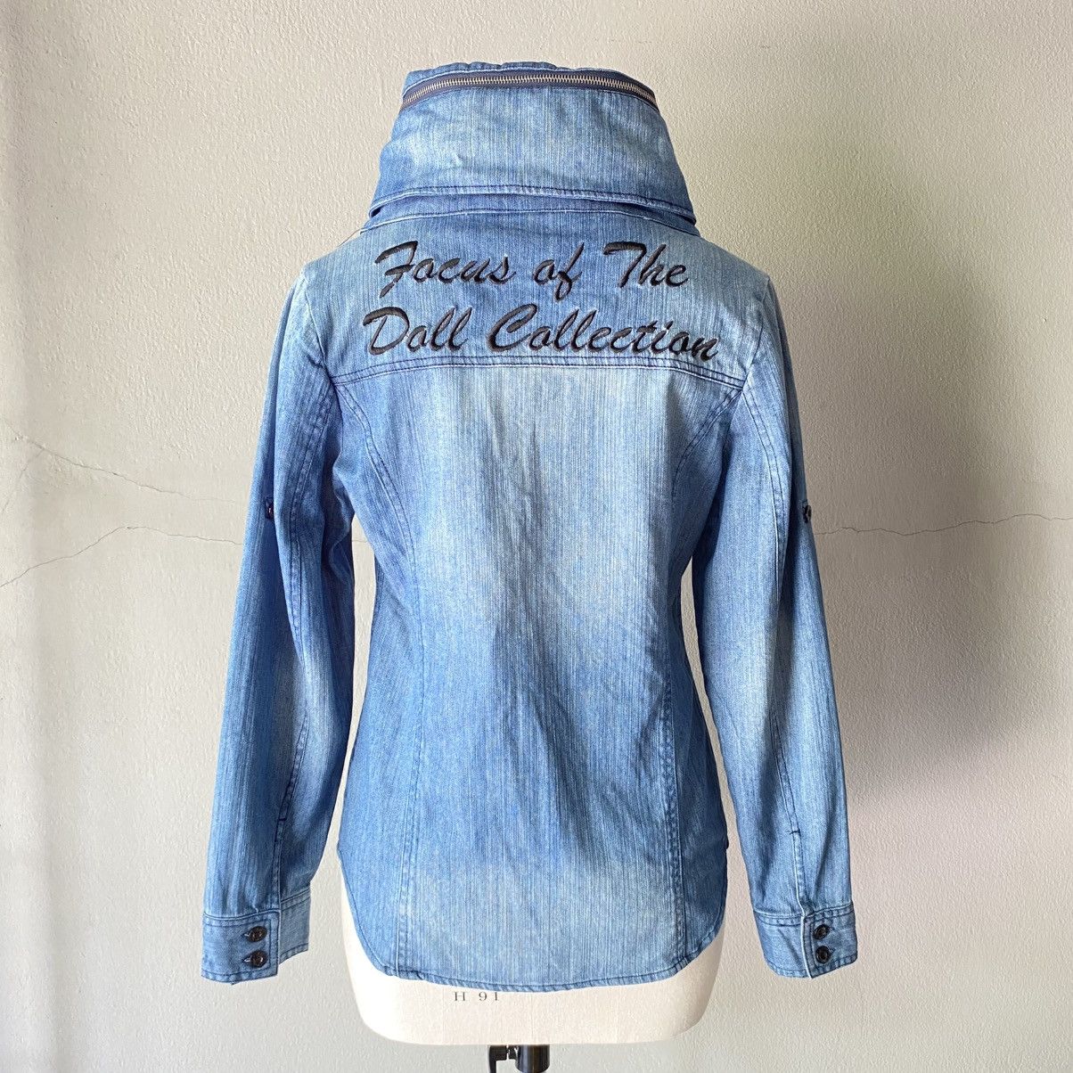 LIZ LISA LIZ LISA döll Light Blue Denim High-Collar Shirt Size M / US 6-8 / IT 42-44 - 21 Thumbnail