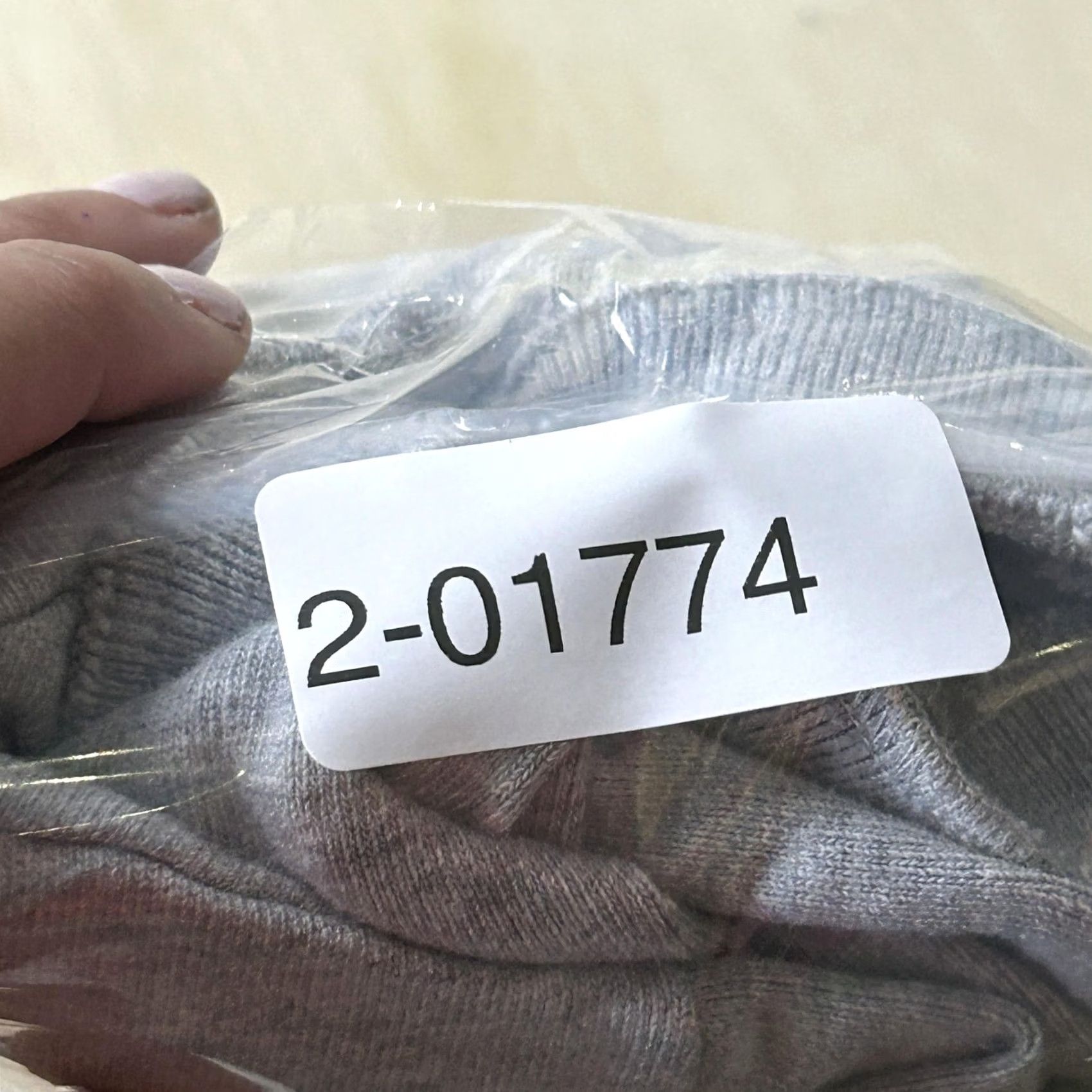 Vintage John Galt Shirt Womens Large Gray Cropped Henley Long Sleeve Jersey Tee Top Size L / US 10 / IT 46 - 8 Thumbnail