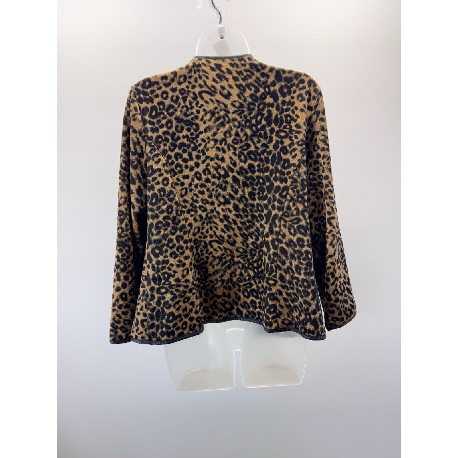 Chicos Chico's Leopard Faux Fur Faux Women’s Size 1 M Size M / US 6-8 / IT 42-44 - 3 Thumbnail