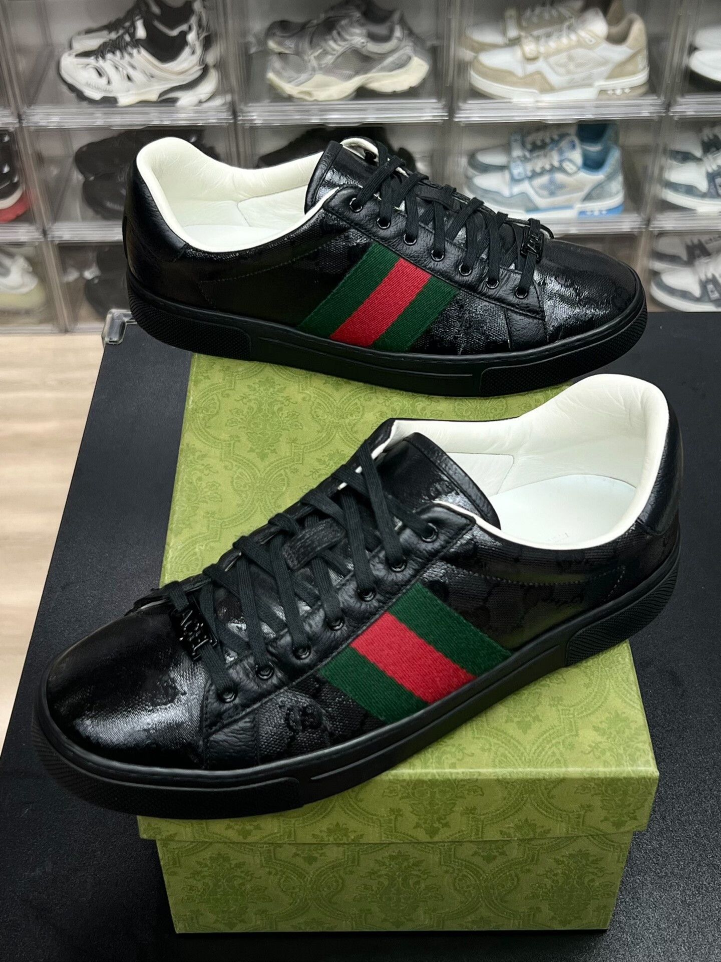 Gucci Gucci Canvas Black Lowtop Sneakers 9.5 Men Size US 9.5 / EU 42-43 - 1 Thumbnail