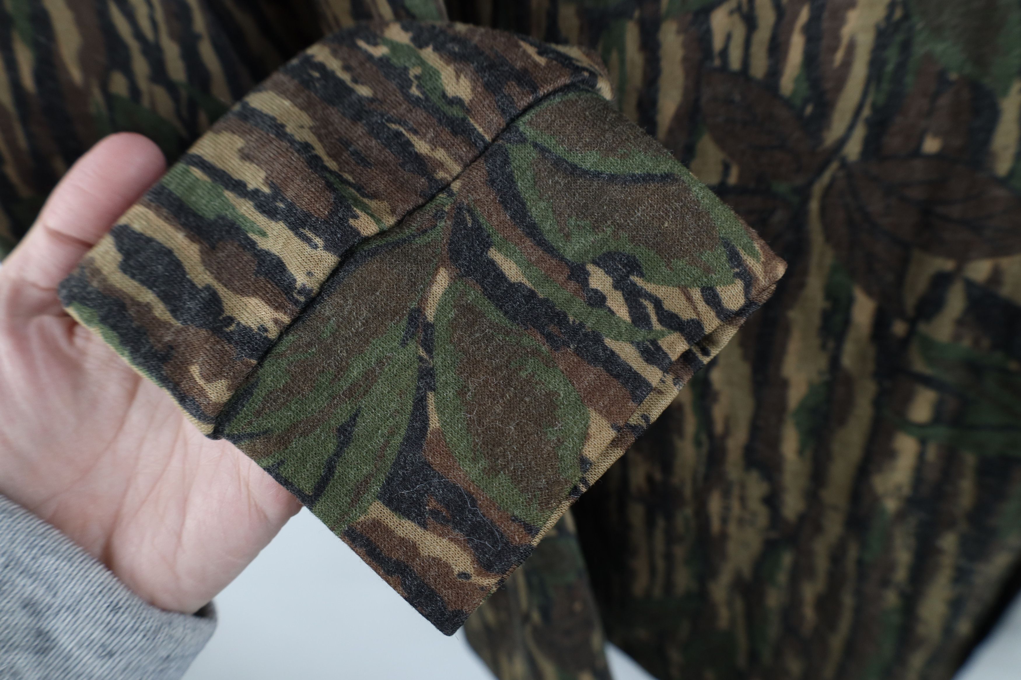 Vintage Vintage 90s Streetwear Knit Camouflage Henley T-Shirt US Size US XXL / EU 58 / 5 - 9 Thumbnail