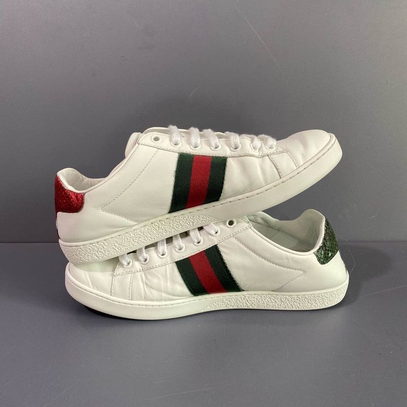 Gucci Gucci Ace Bee Embroidered Low-Top Sneakers Size US 6 / IT 36 - 7 Thumbnail