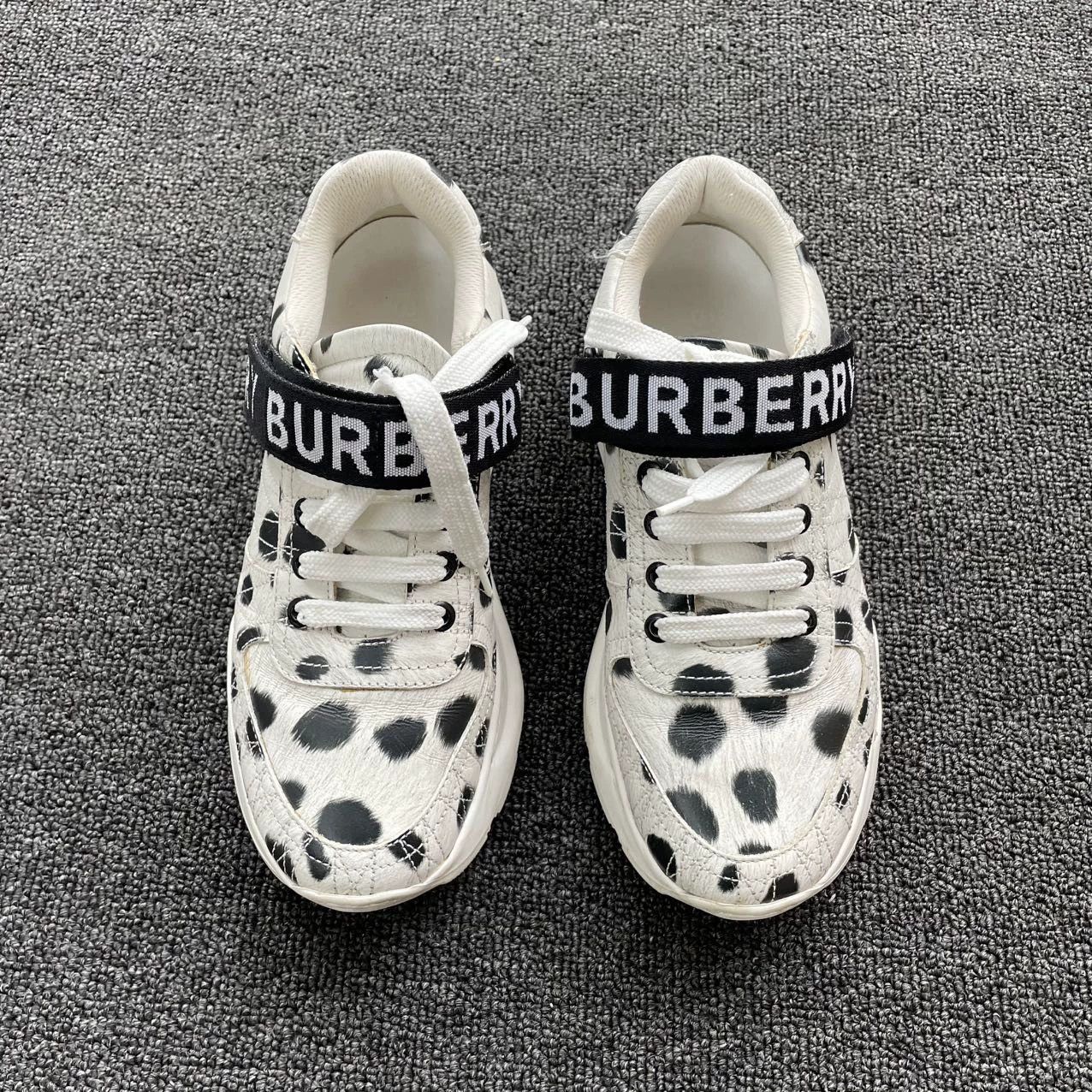 Burberry Burberry 95 New B&W Runway Trainer Size 36.5 Size US 6 / IT 36 - 2 Thumbnail