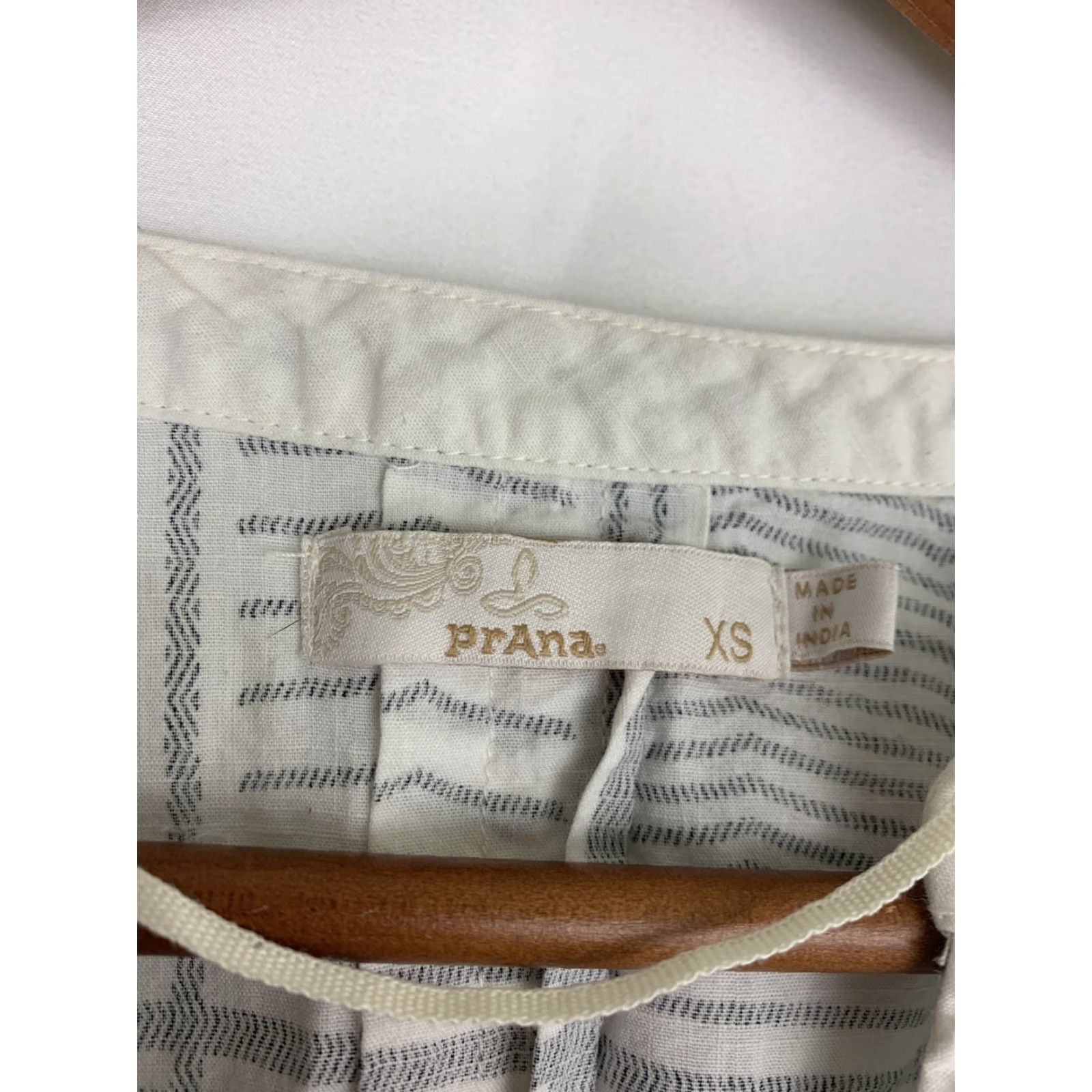 Prana prAna Womens Top Blouse Shirt XS Peasant White Gray 3/4 Sleeve V-Neck Knit Cotton Casual Size XS / US 0-2 / IT 36-38 - 7 Thumbnail