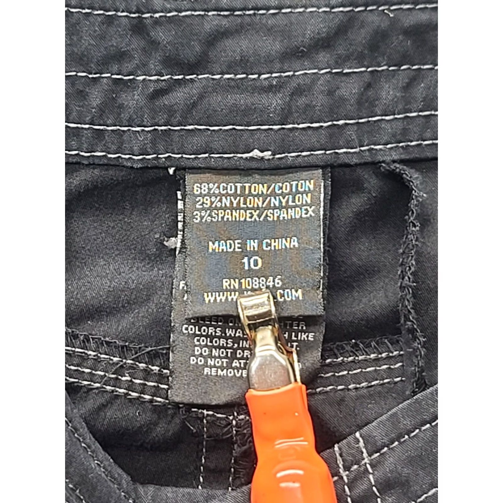 Vintage Kuhl Pants Womens 10x32 Free Flex Relaxed Fit Bootcut Roll Up Hiking Outdoor MTB Cargo Pants Black Casual Travel Workwear 32 In Inseam Men? Size 32" / US 10 / IT 46 - 3 Thumbnail