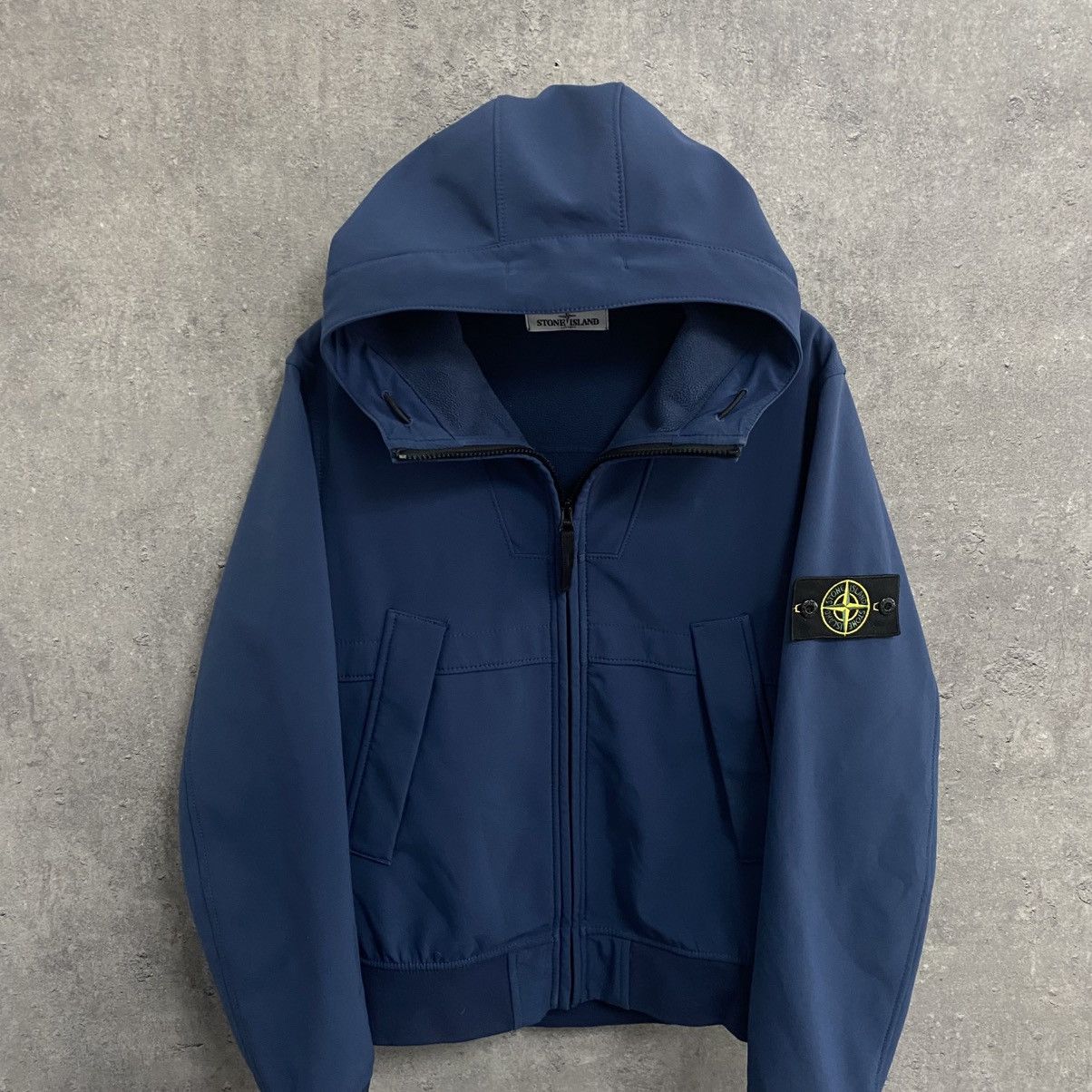 Stone Island Vintage Stone Island Soft Shell-R Hooded Jacket Size US M / EU 48-50 / 2 - 4 Thumbnail