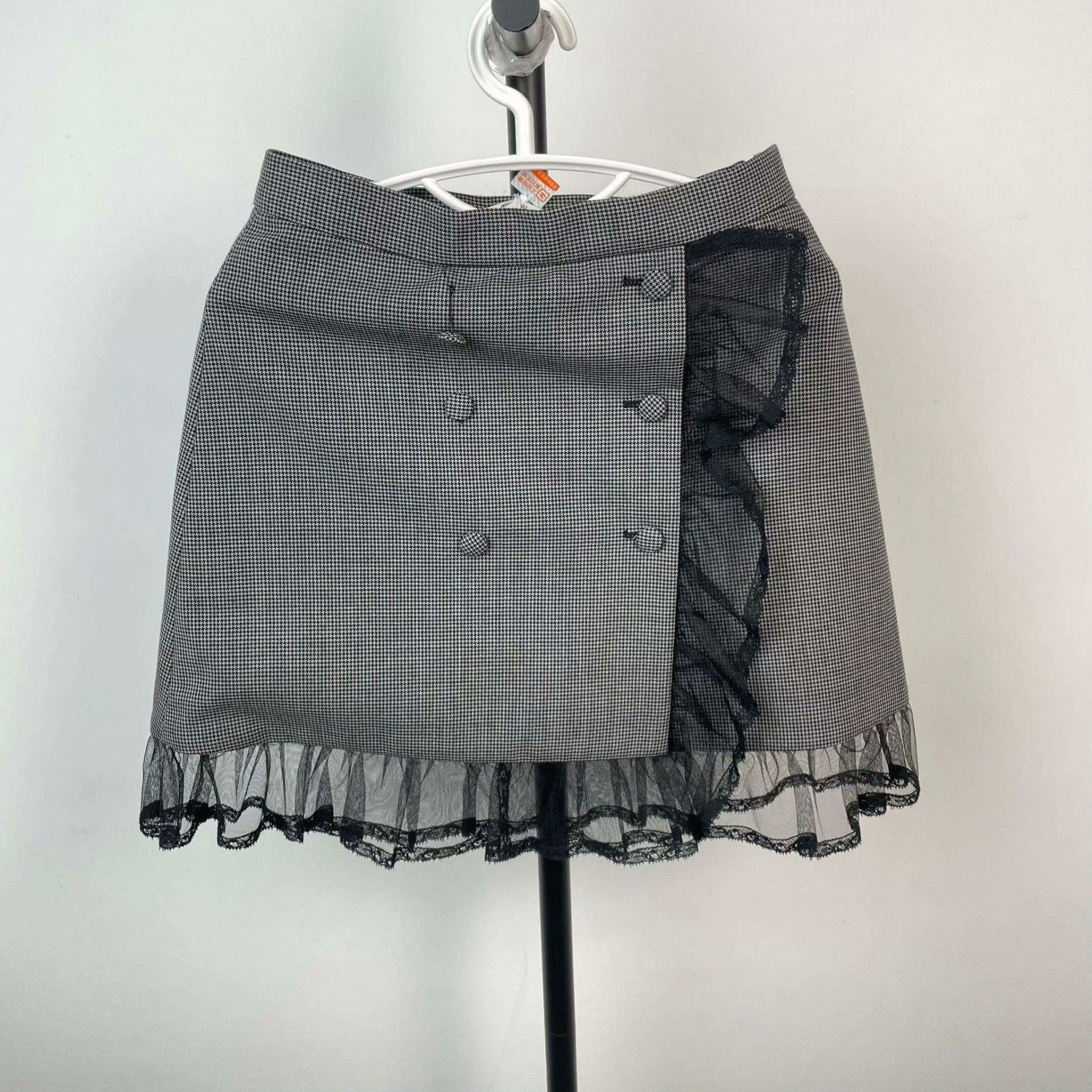 Miu Miu Miu Miu Cotton Plaid Gray Skirt 40 Women Size 40" / US 18 - 1 Thumbnail