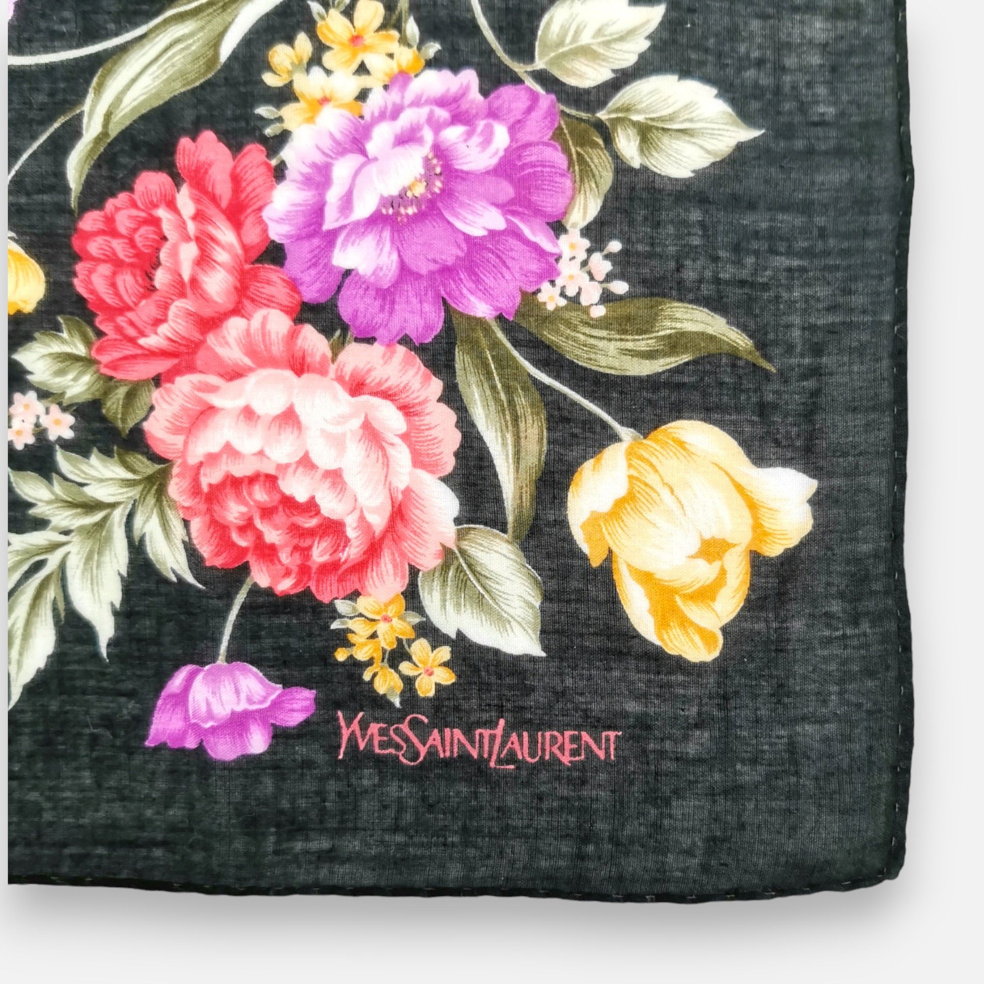 Japanese Brand Vintage Yves Saint Laurent Handkerchief Pocketsquare Bandana Size ONE SIZE - 4 Thumbnail