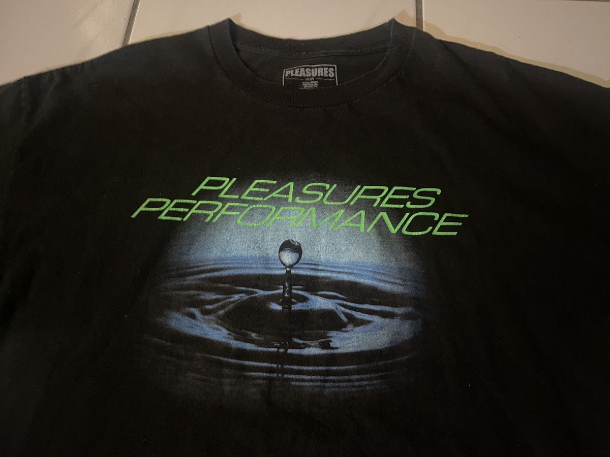 Pleasures Pleasures Performance Black T Shirt Men’s Size XXL Size US XXL / EU 58 / 5 - 2 Thumbnail