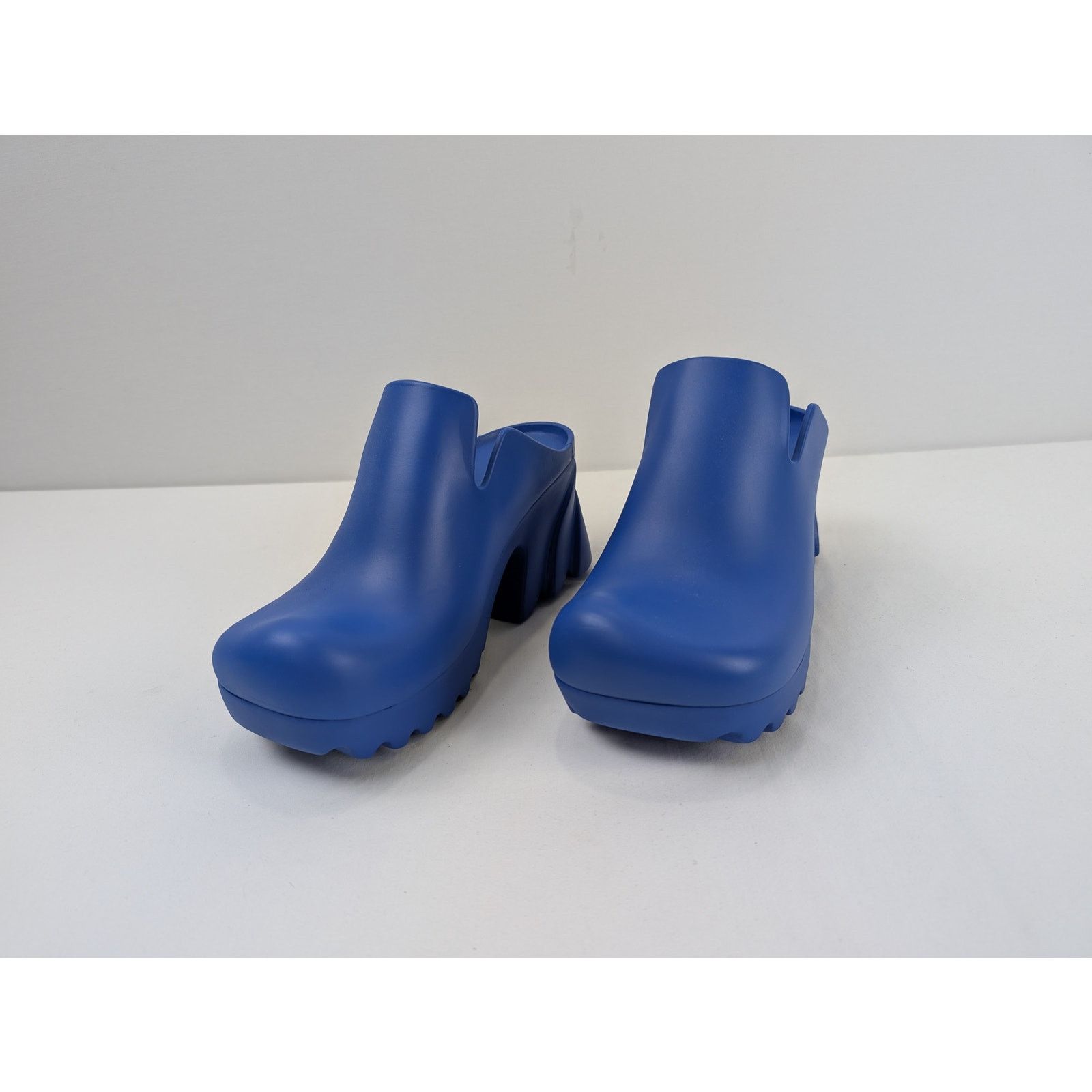 Bottega Veneta o1rshd1 Gel Rubber Pump Micro Rubber Boots in Cobalt Size US 9 / IT 39 - 8 Thumbnail