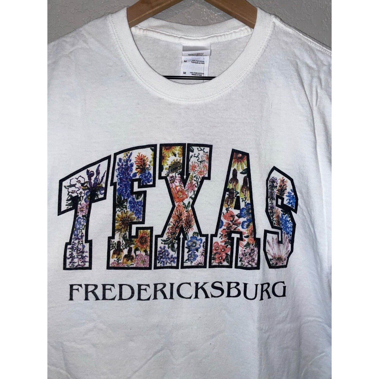 Gildan Vintage Texas Fredericksburg Shirt White Floral Tee VTG M Size US M / EU 48-50 / 2 - 2 Thumbnail