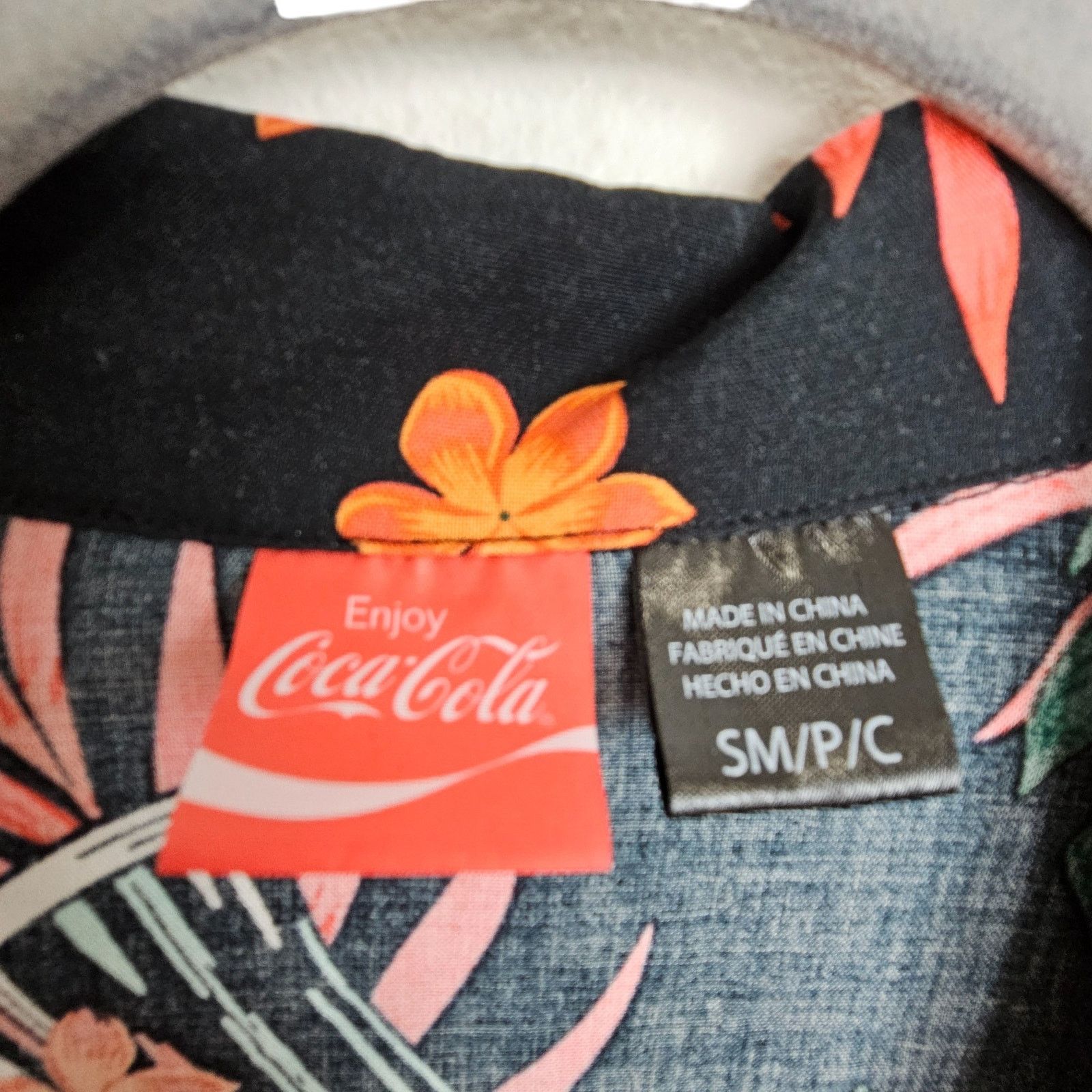 Coca Cola Coca Cola Mens Floral Shirt Hawaiian Sz S All Over Print Size S / US 4 / IT 40 - 7 Thumbnail
