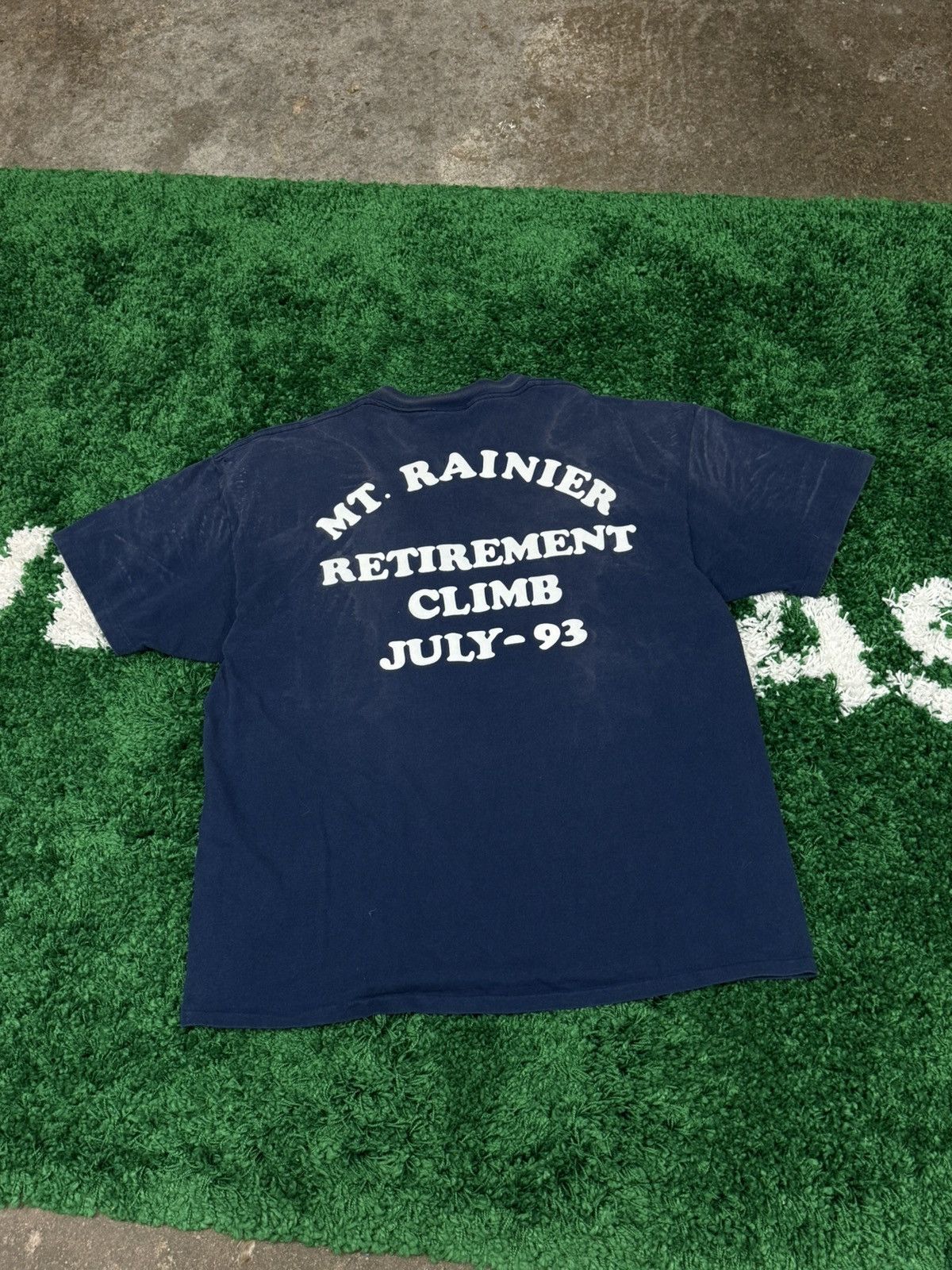 Vintage Vintage 90s Mountain Rock Climbing Climb Rainer T Shirt Tee Size US XL / EU 56 / 4 - 7 Thumbnail