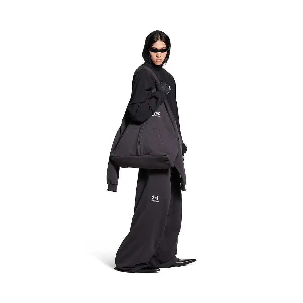 Balenciaga × Under Armour o1la1rc1a0625 Size: OS / Under Armour® Hoodie Bag in Black Size ONE SIZE - 6 Thumbnail